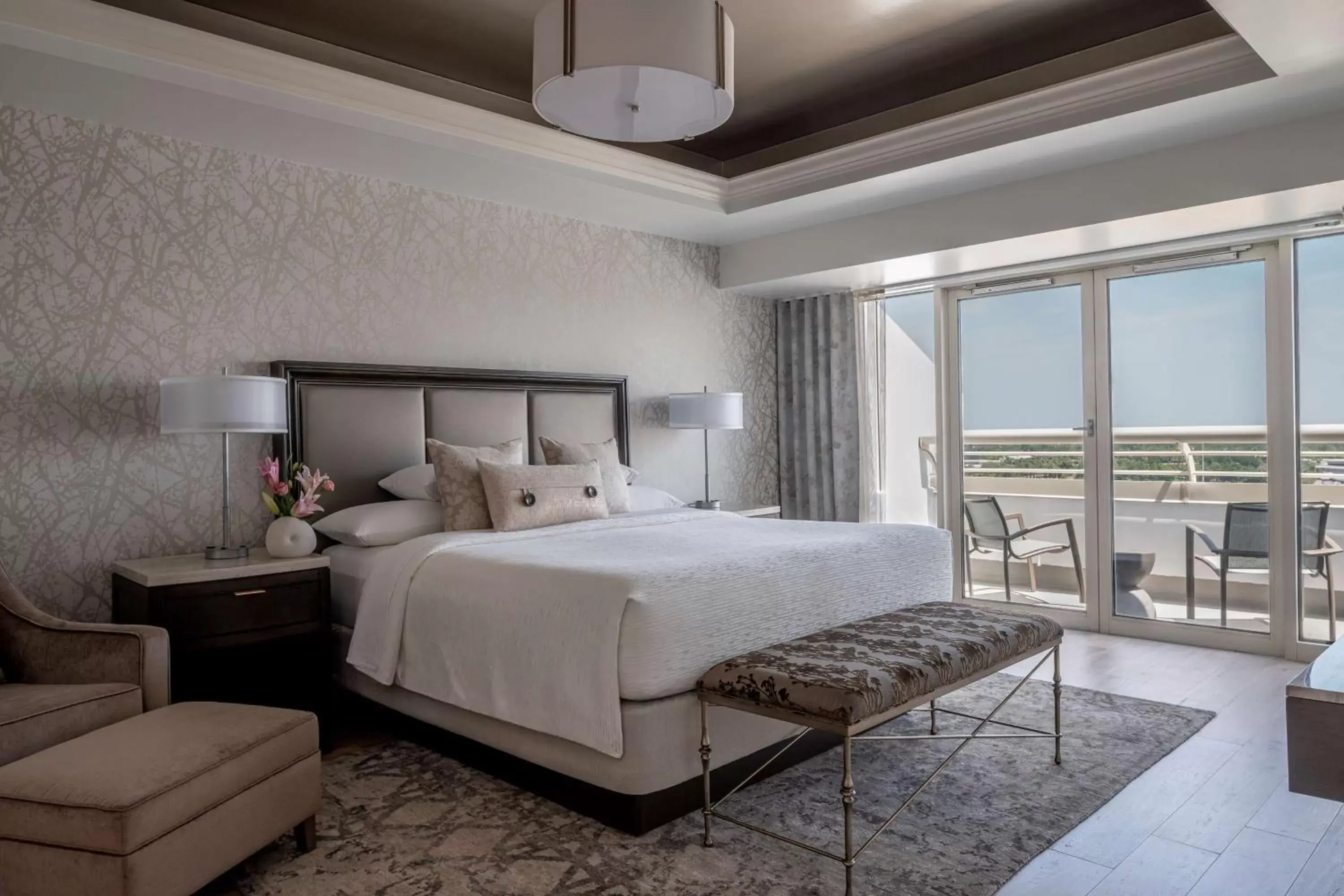 Photo of the whole room, Bed in Hyatt Regency Orlando International Airport Hotel