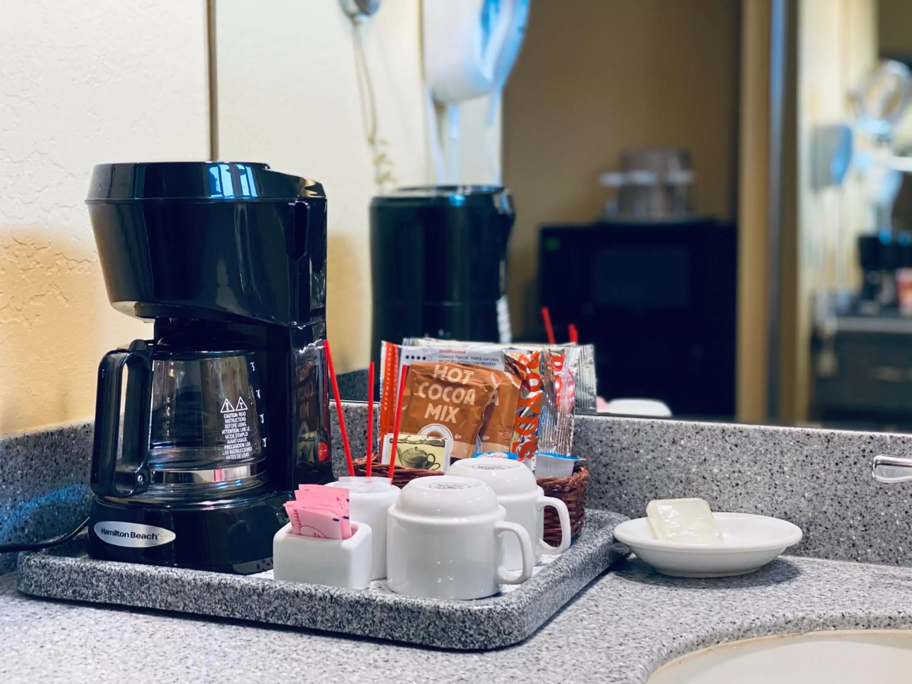 Coffee/tea facilities in Monterey Bay Lodge