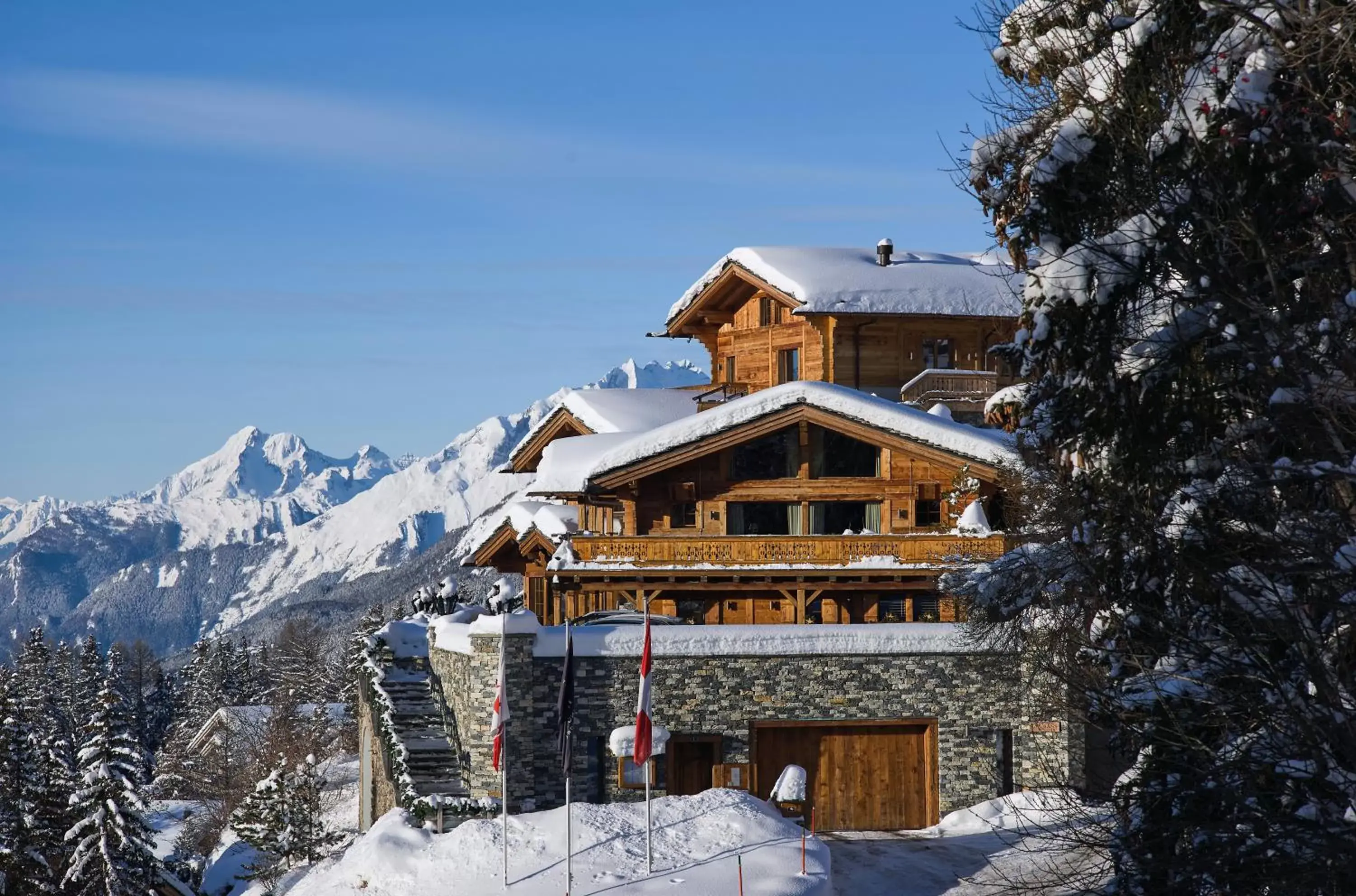 Property building, Winter in LeCrans