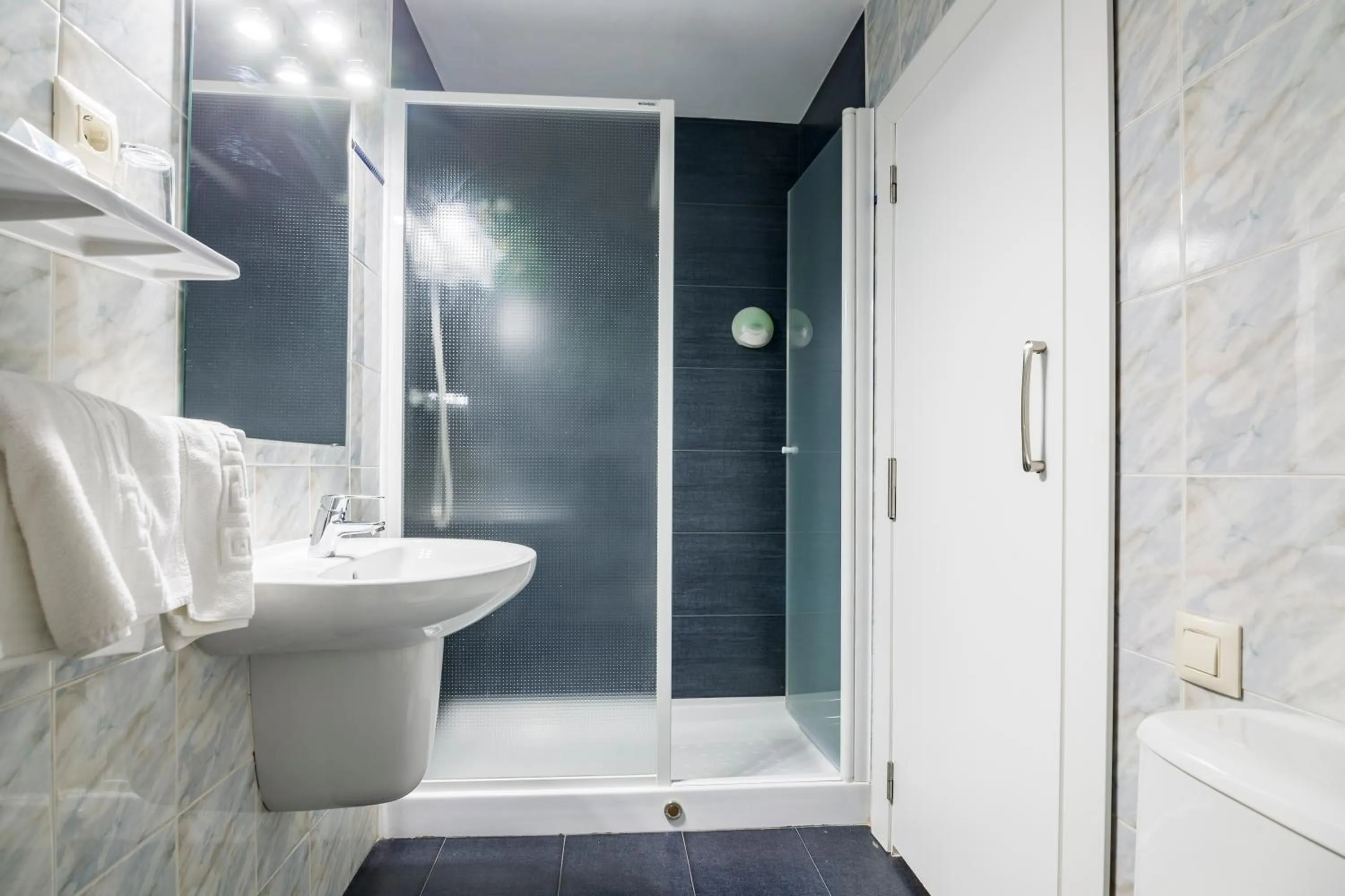 Bathroom in Hotel Blason Junior