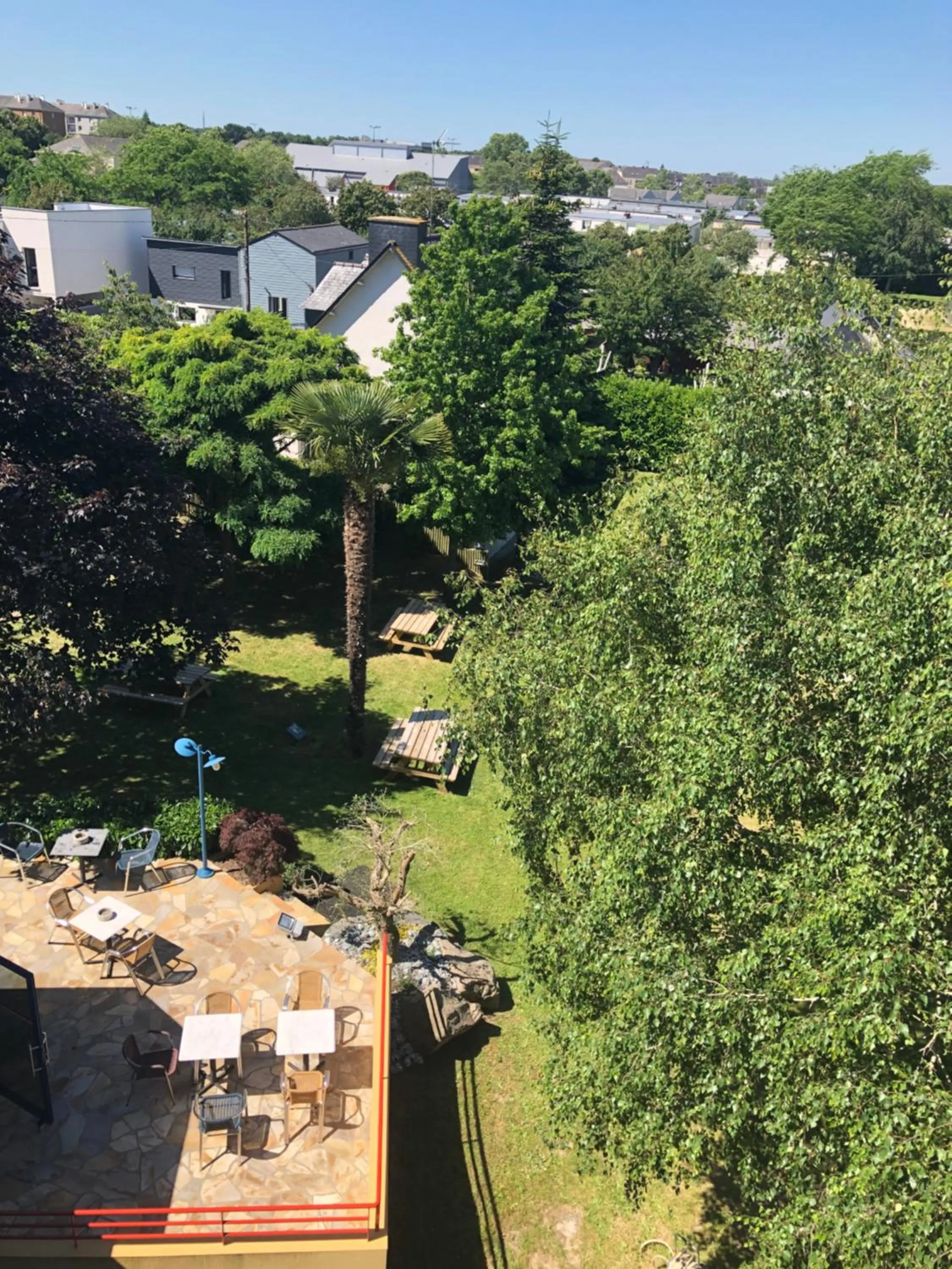 Garden view in Hotel Arcantis Le Voltaire