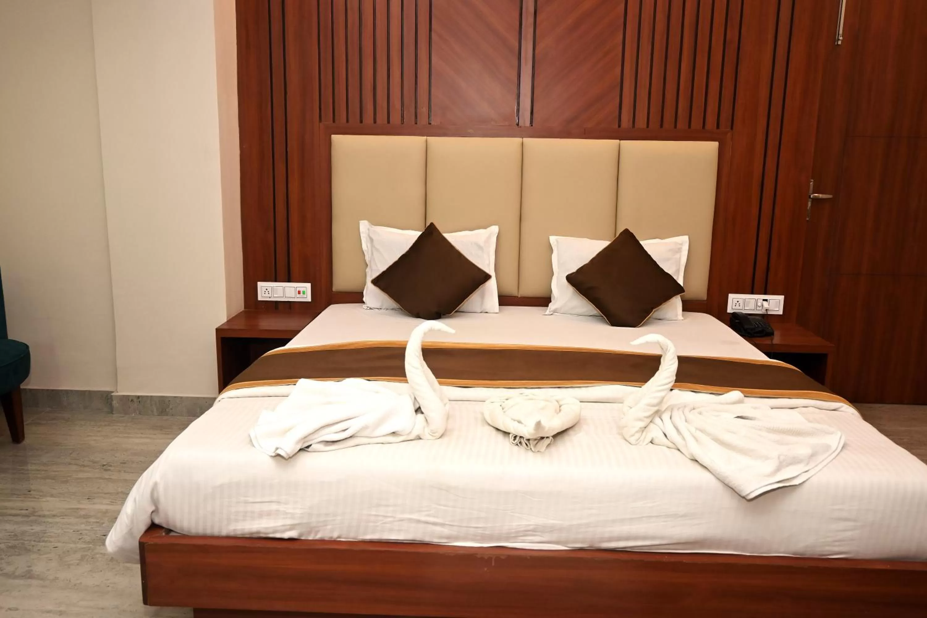 Bed in Royal Sea View