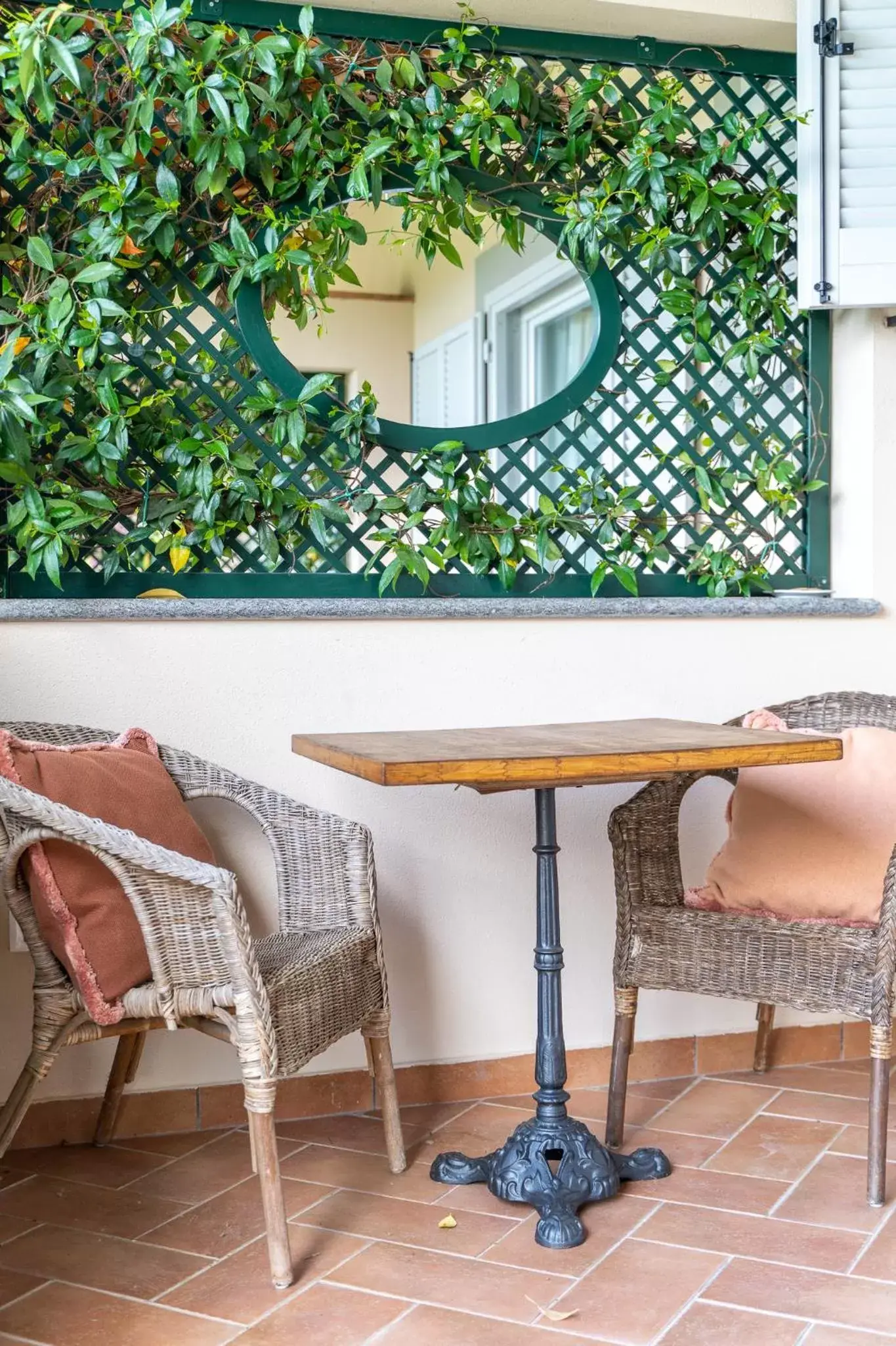 Patio, Seating Area in L'Olivo Country Club Resort & SPA