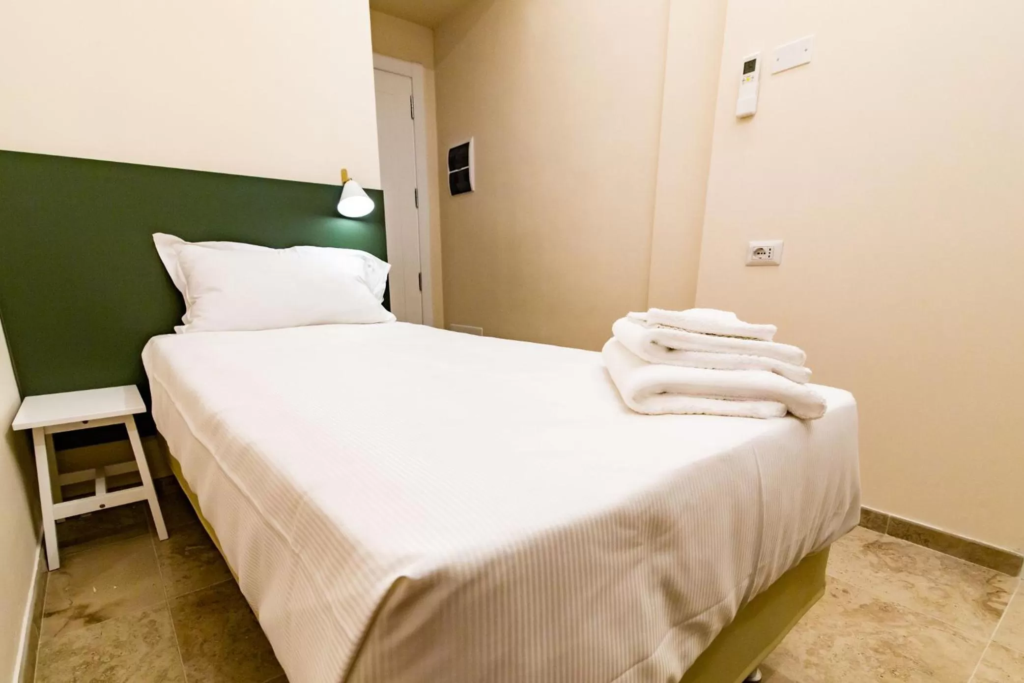 Bed in Migliori Olive Ascolane beds