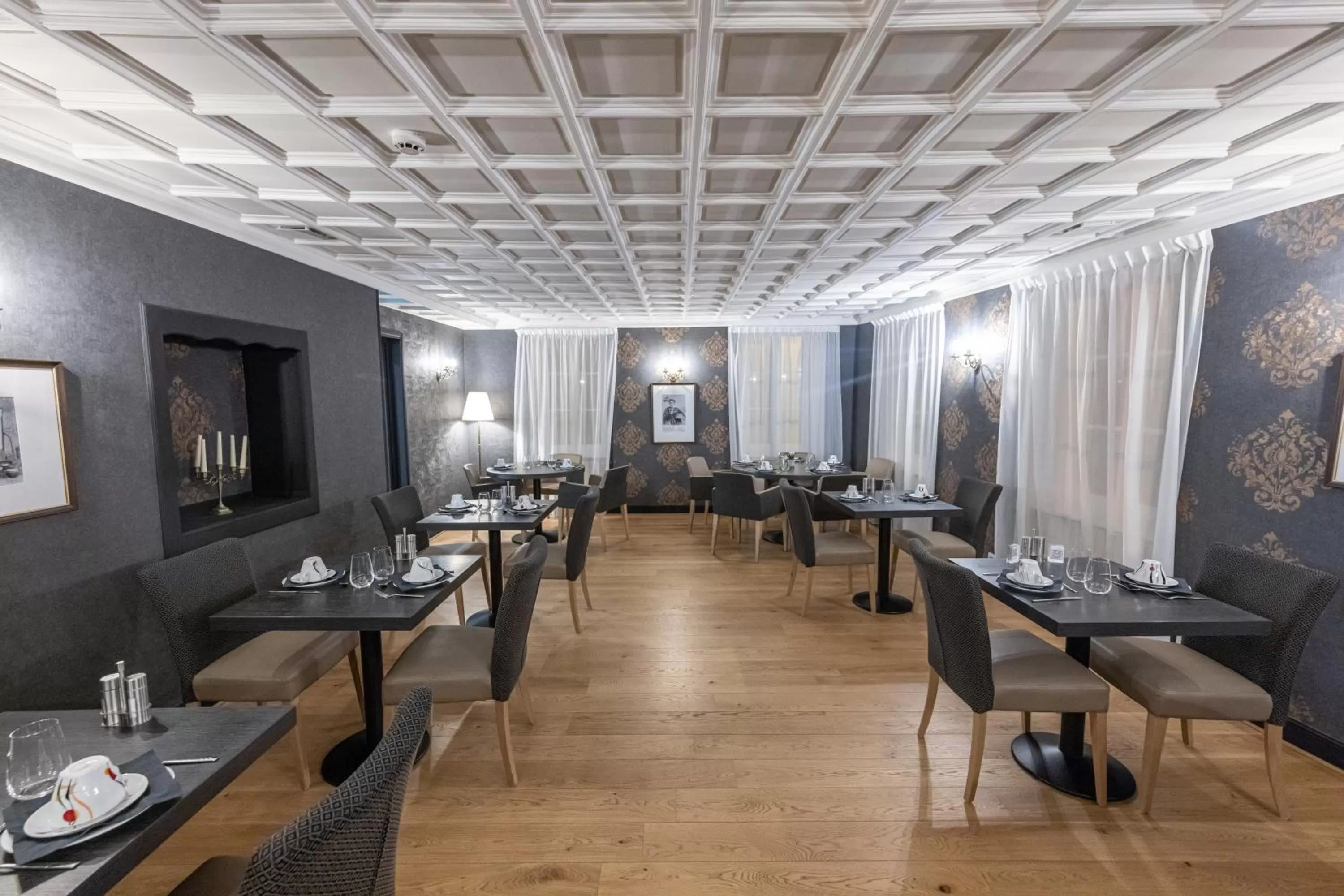 Restaurant/places to eat in Hôtel De Brunville & Spa