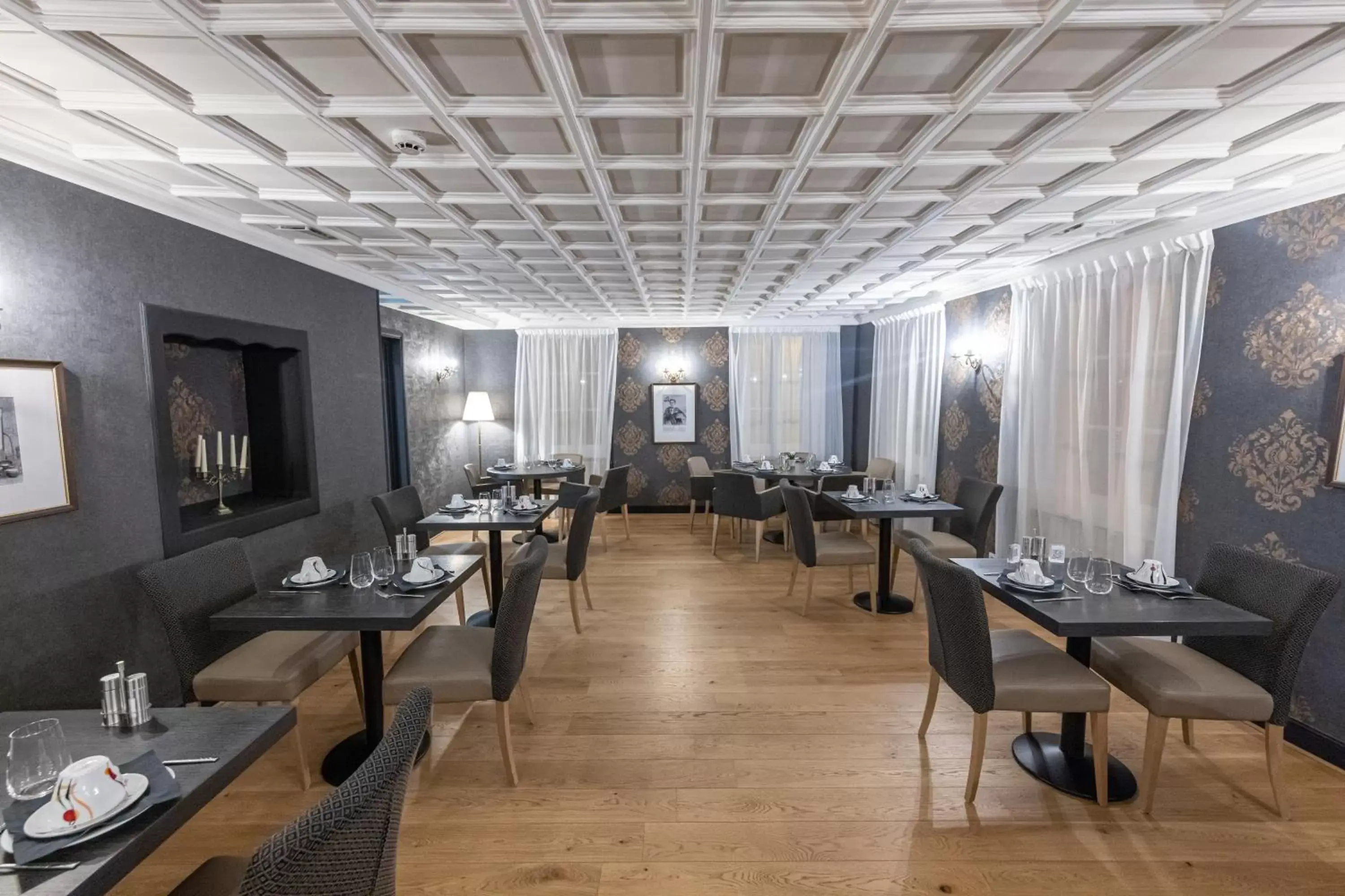 Restaurant/Places to Eat in Hôtel De Brunville & Spa