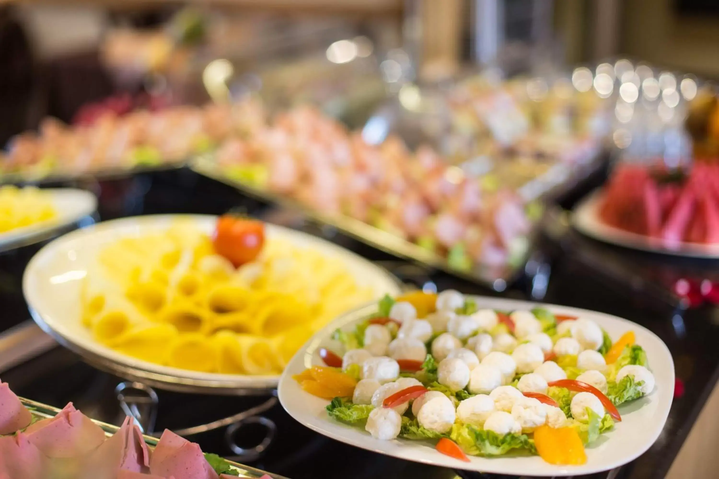 Continental breakfast in Hotel Almas