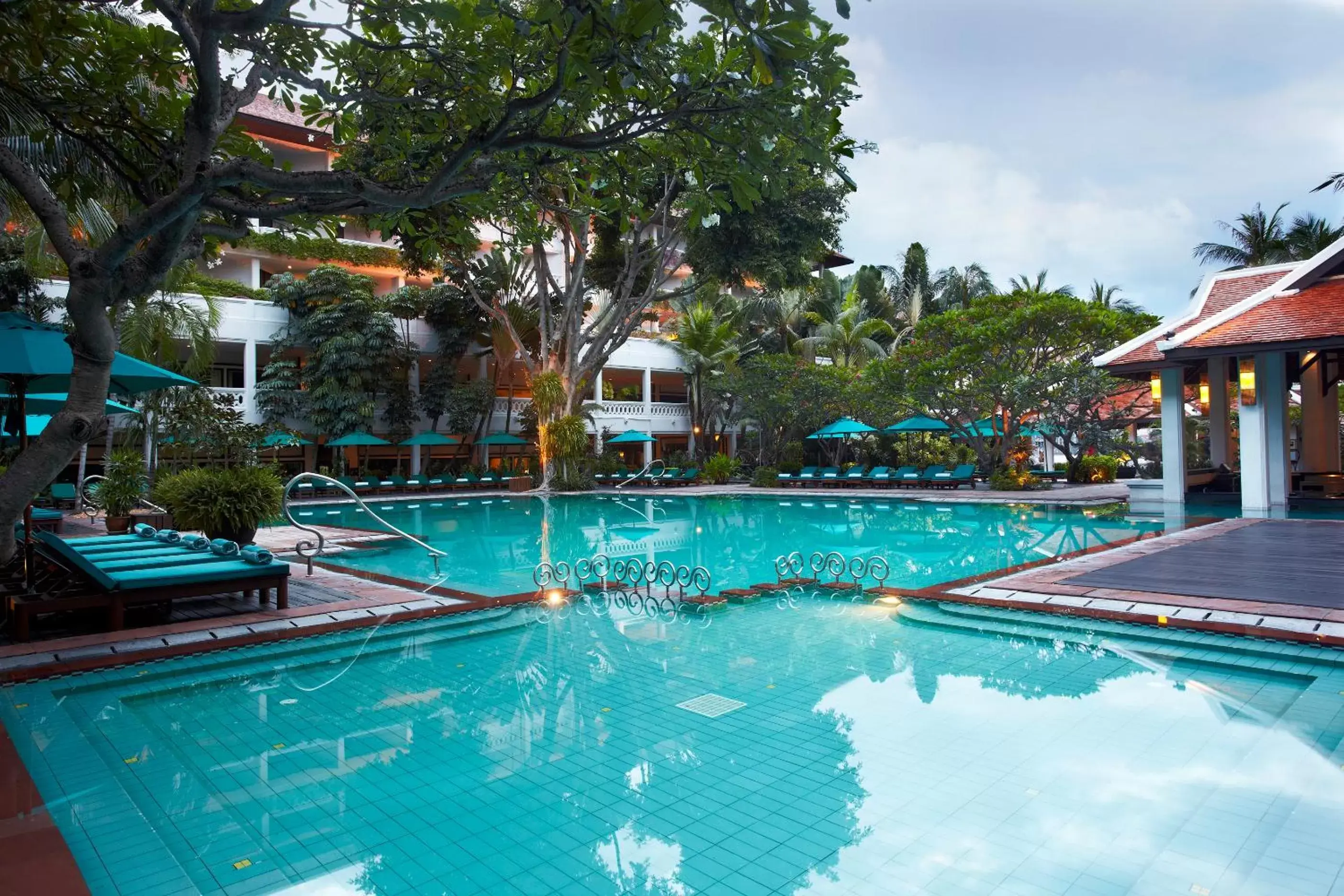 Swimming Pool in Anantara Riverside Bangkok Resort