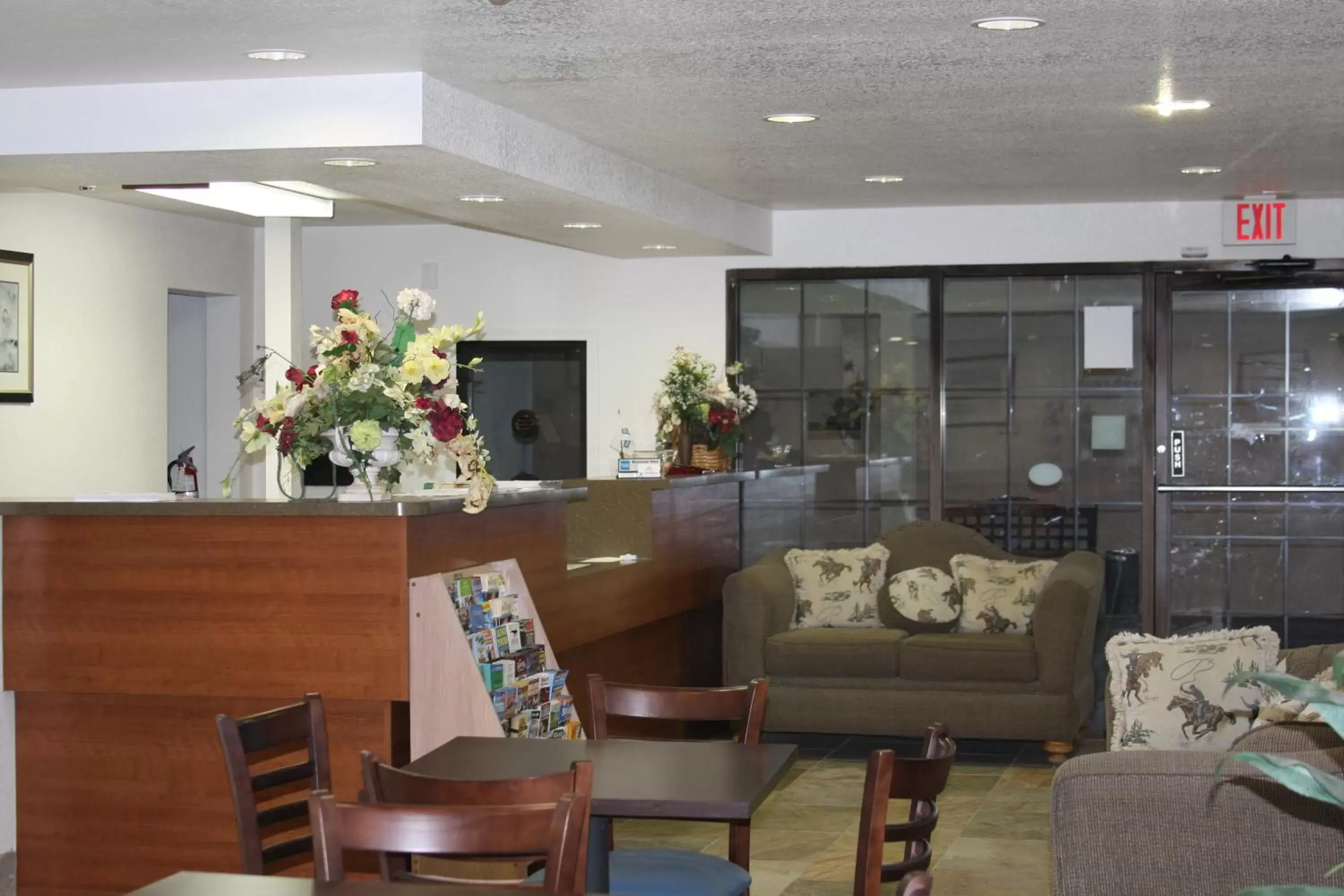 Lobby or reception in Days Inn & Suites by Wyndham Needles Lobby or reception in Days Inn & Suites by Wyndham Needles