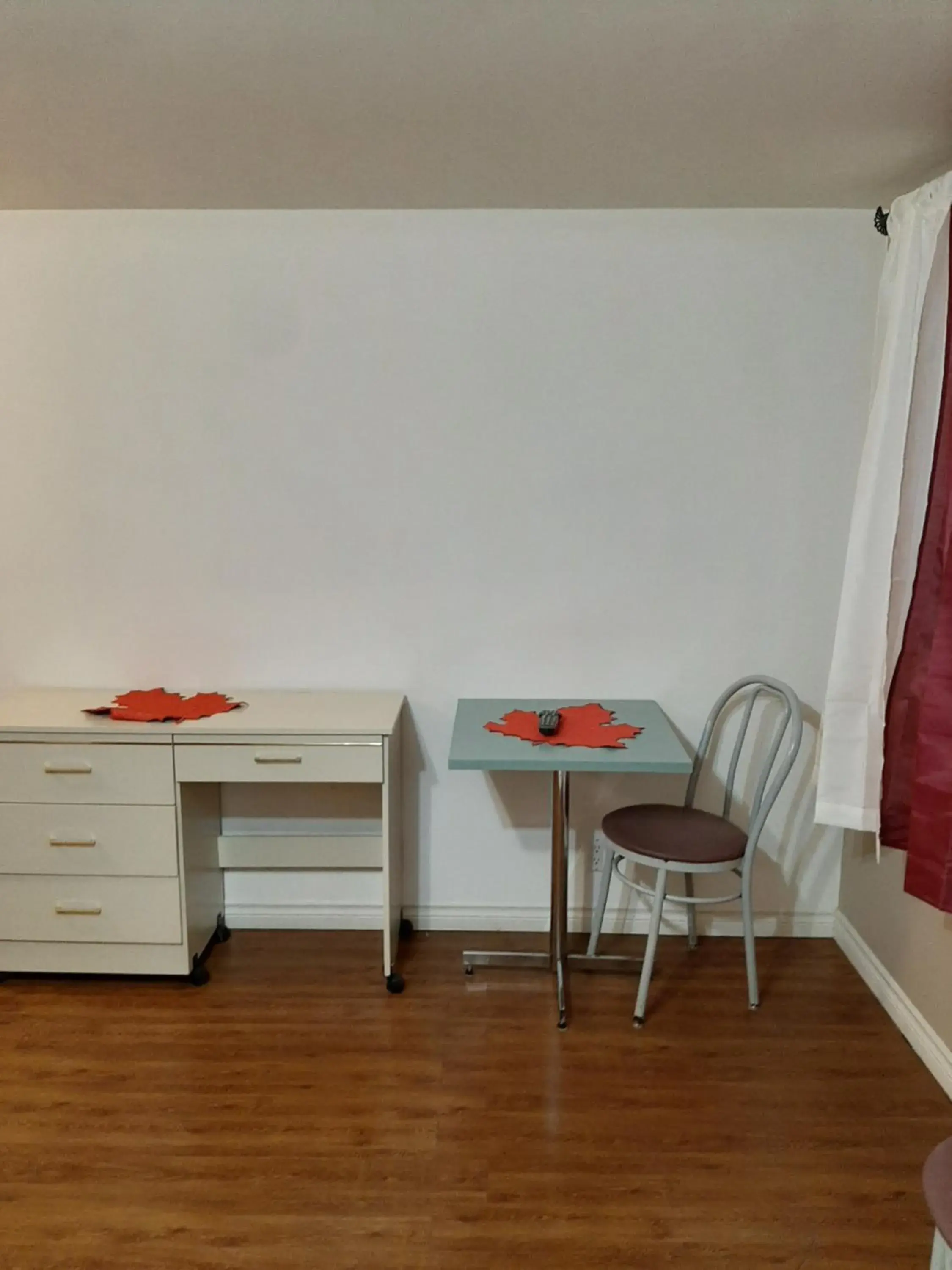 Dining Area in Auberge Motel LA RÉFÉRENCE