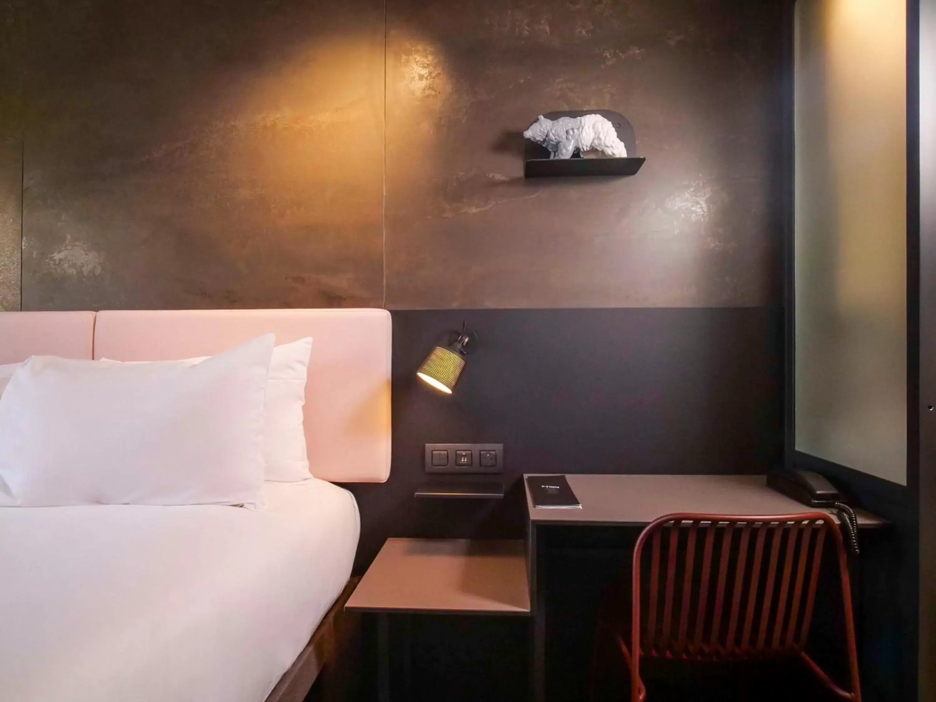 Other, Bed in TRIBE Paris Batignolles