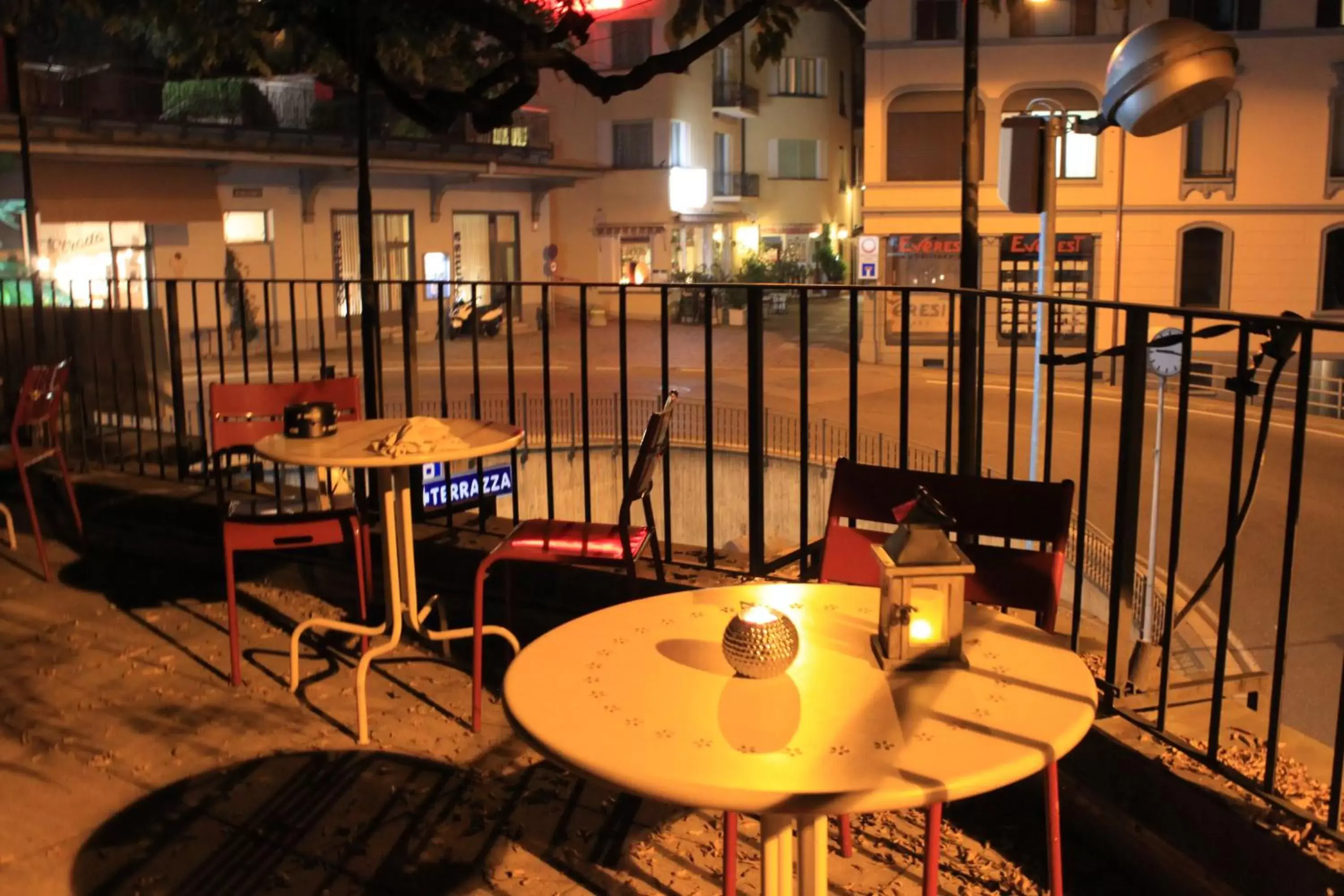 Balcony/Terrace, Restaurant/Places to Eat in Hotel Firenze Lugano