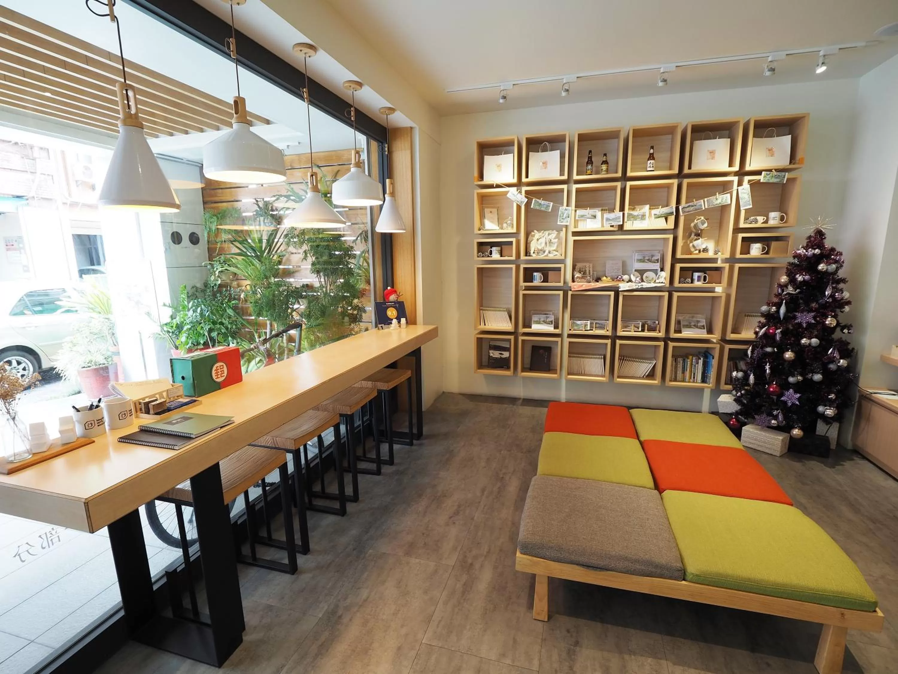 On-site shops in Hangkhau Hotel