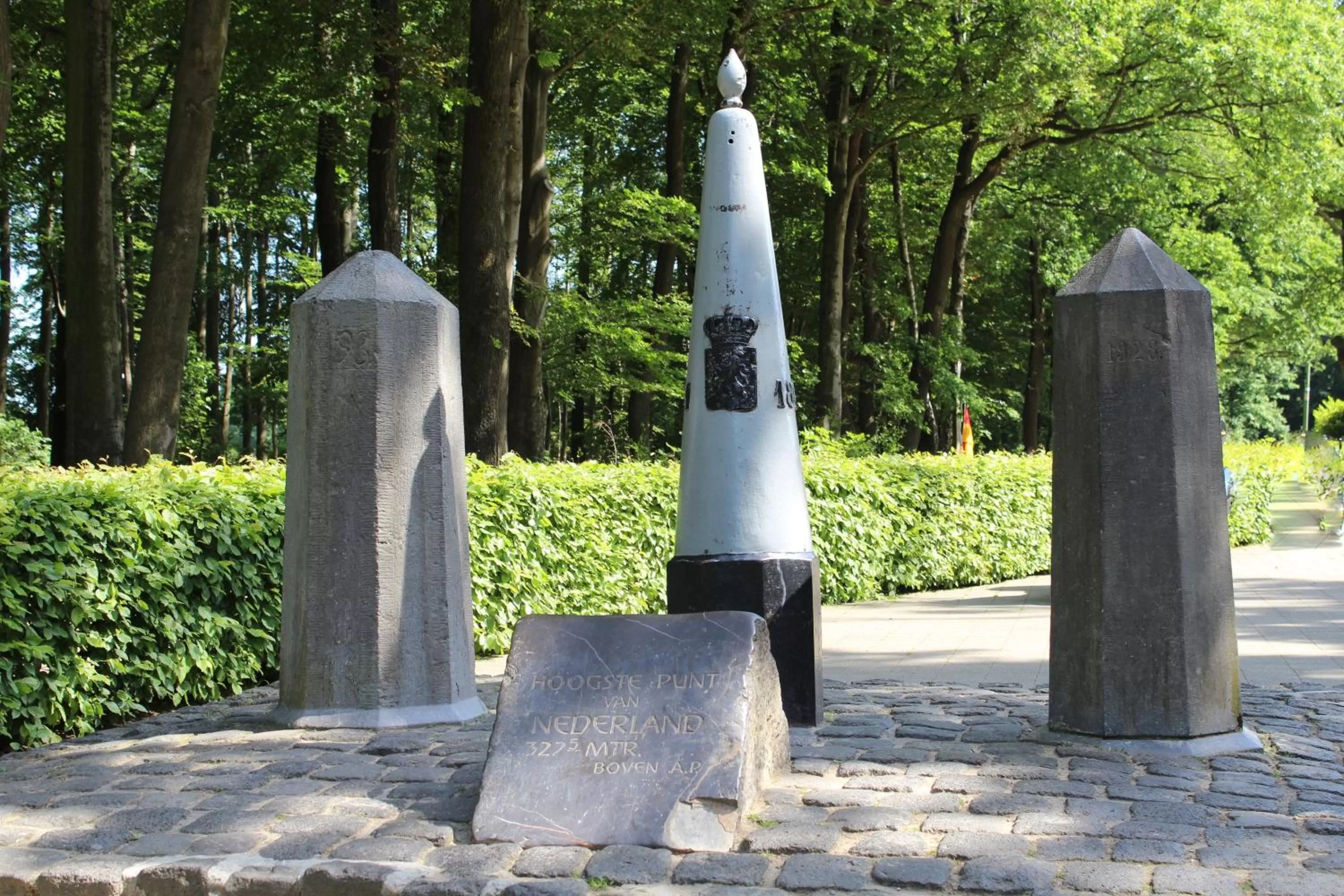 Nearby landmark in B&B Von Clermont Park