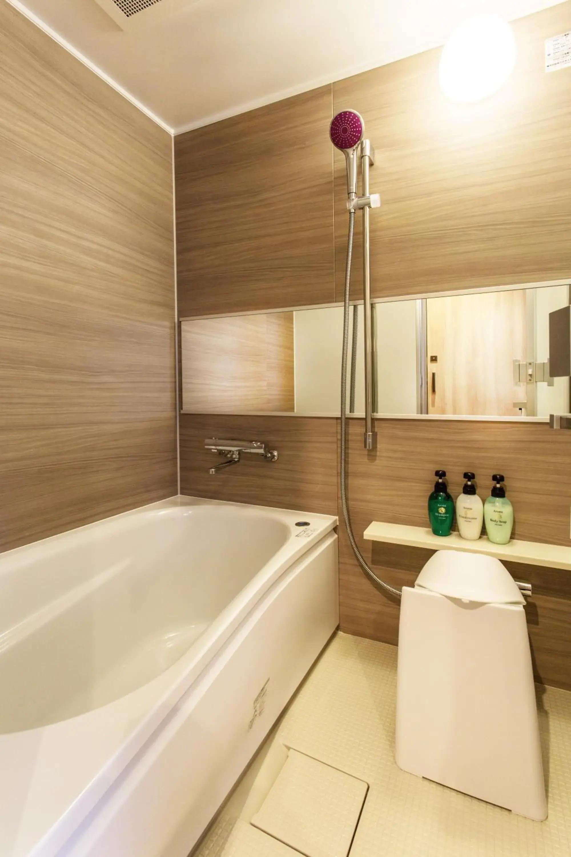 Shower, Bathroom in HOTEL MUSSE GINZA MEITETSU
