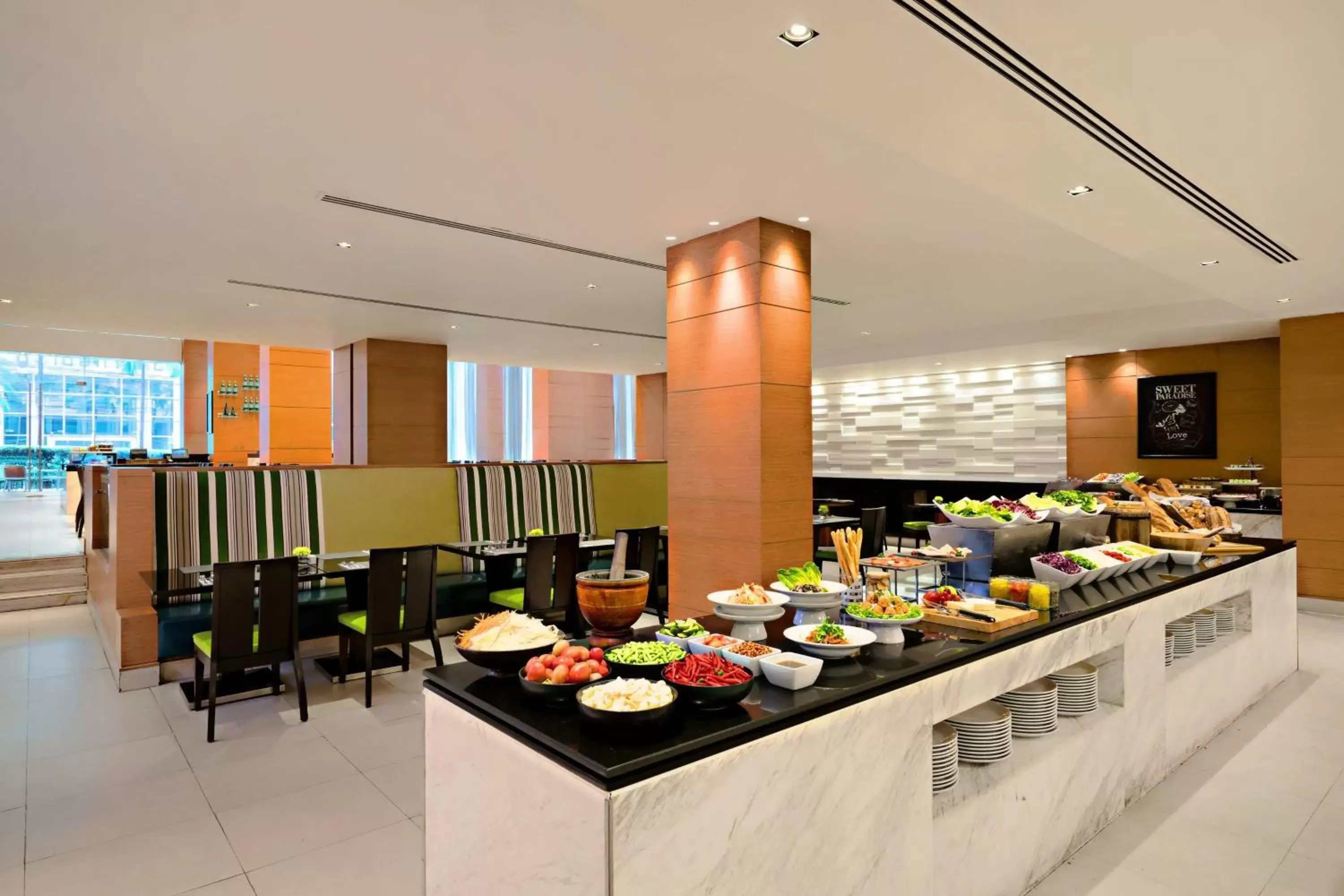 Breakfast, Restaurant/Places to Eat in Courtyard by Marriott Bangkok