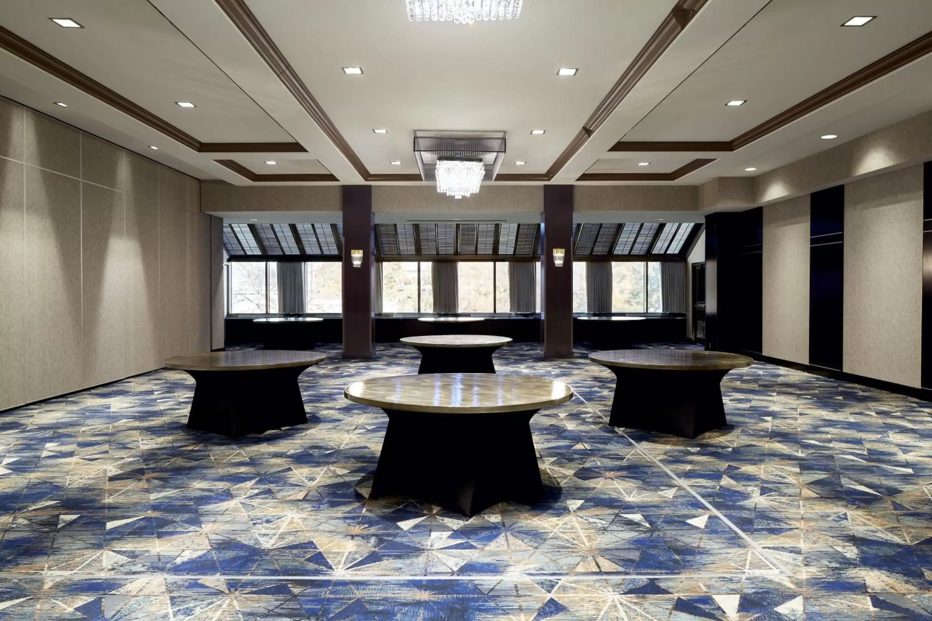 Meeting/conference room in Sheraton Montreal Airport Hotel