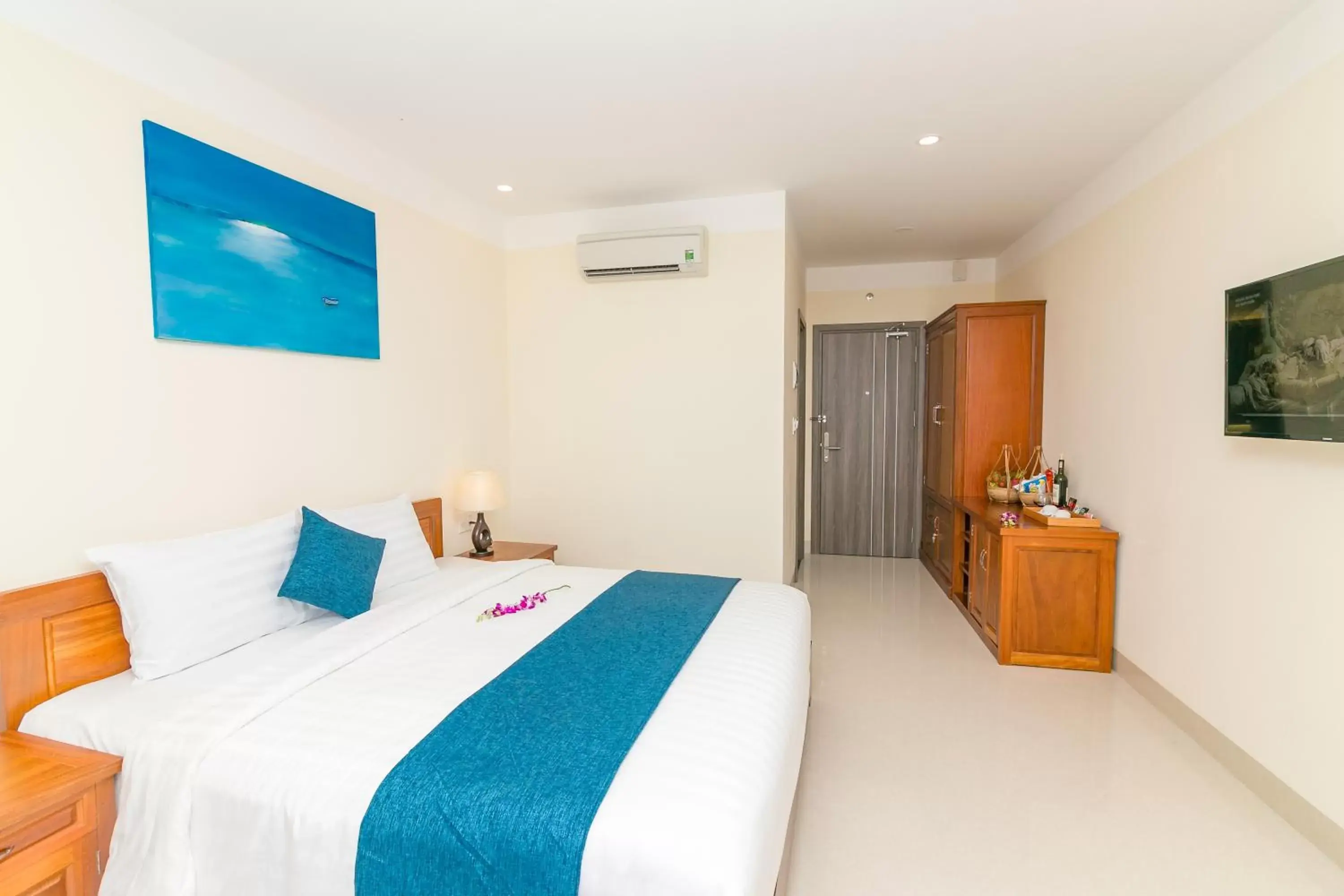 Bed in Navy Hotel Cam Ranh