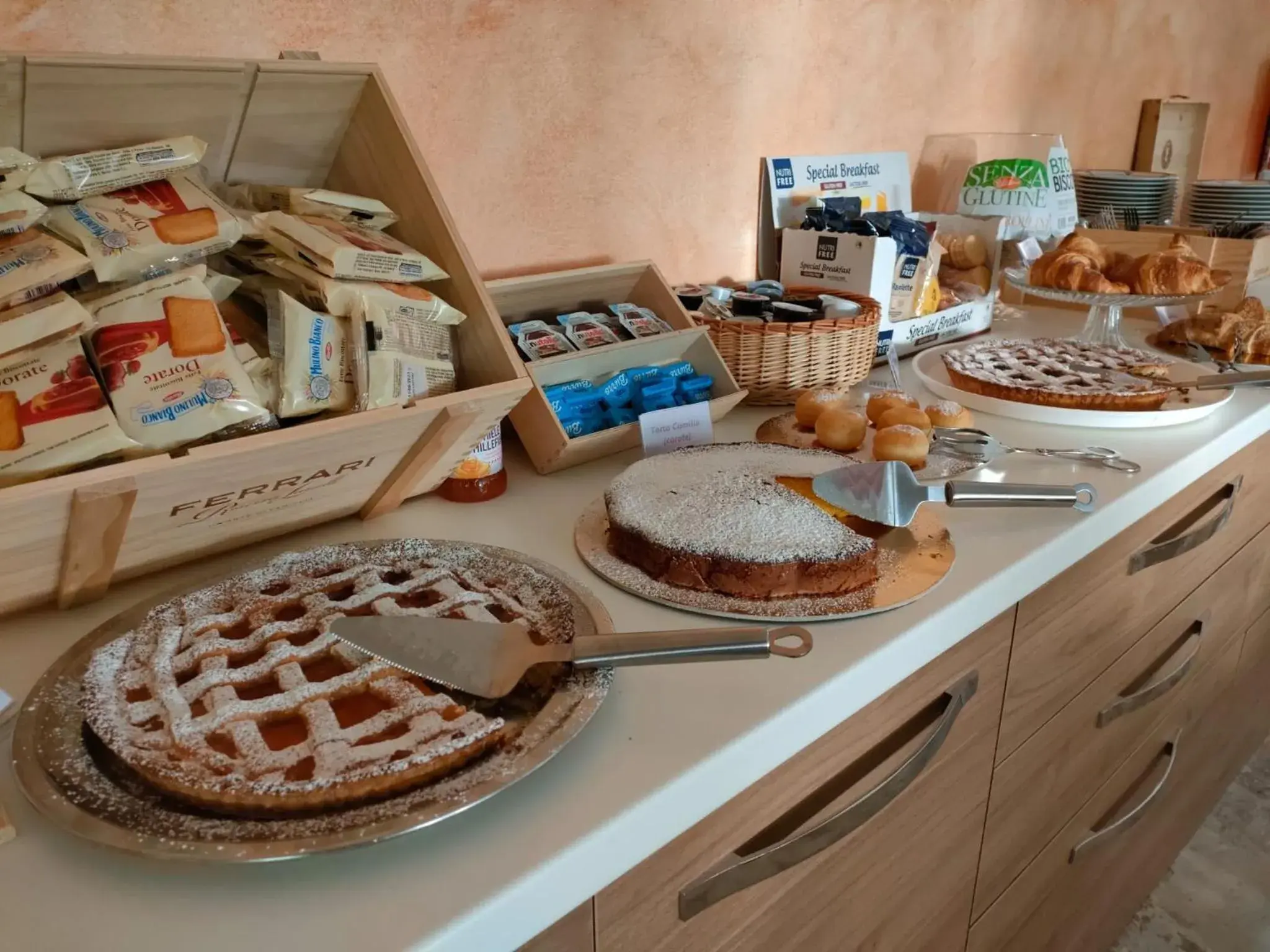 Continental breakfast in Albergo La Primula