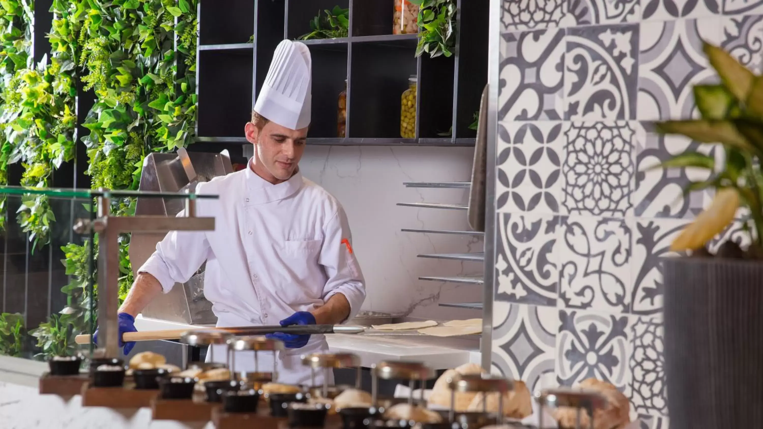 Restaurant/places to eat in The Abdali Boulevard Hotel Restaurant/places to eat in The Abdali Boulevard Hotel