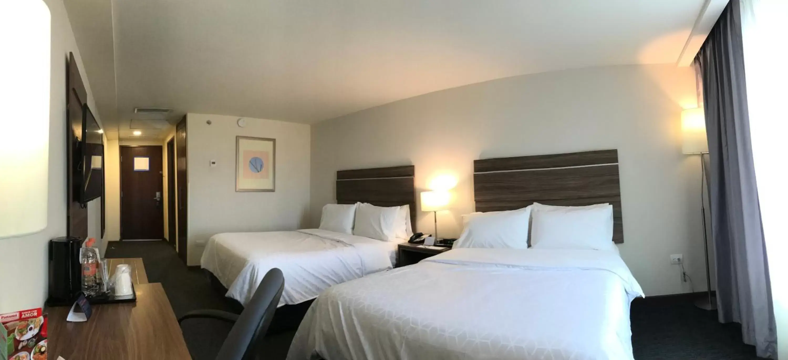 Bed in Holiday Inn Express Culiacan, an IHG Hotel