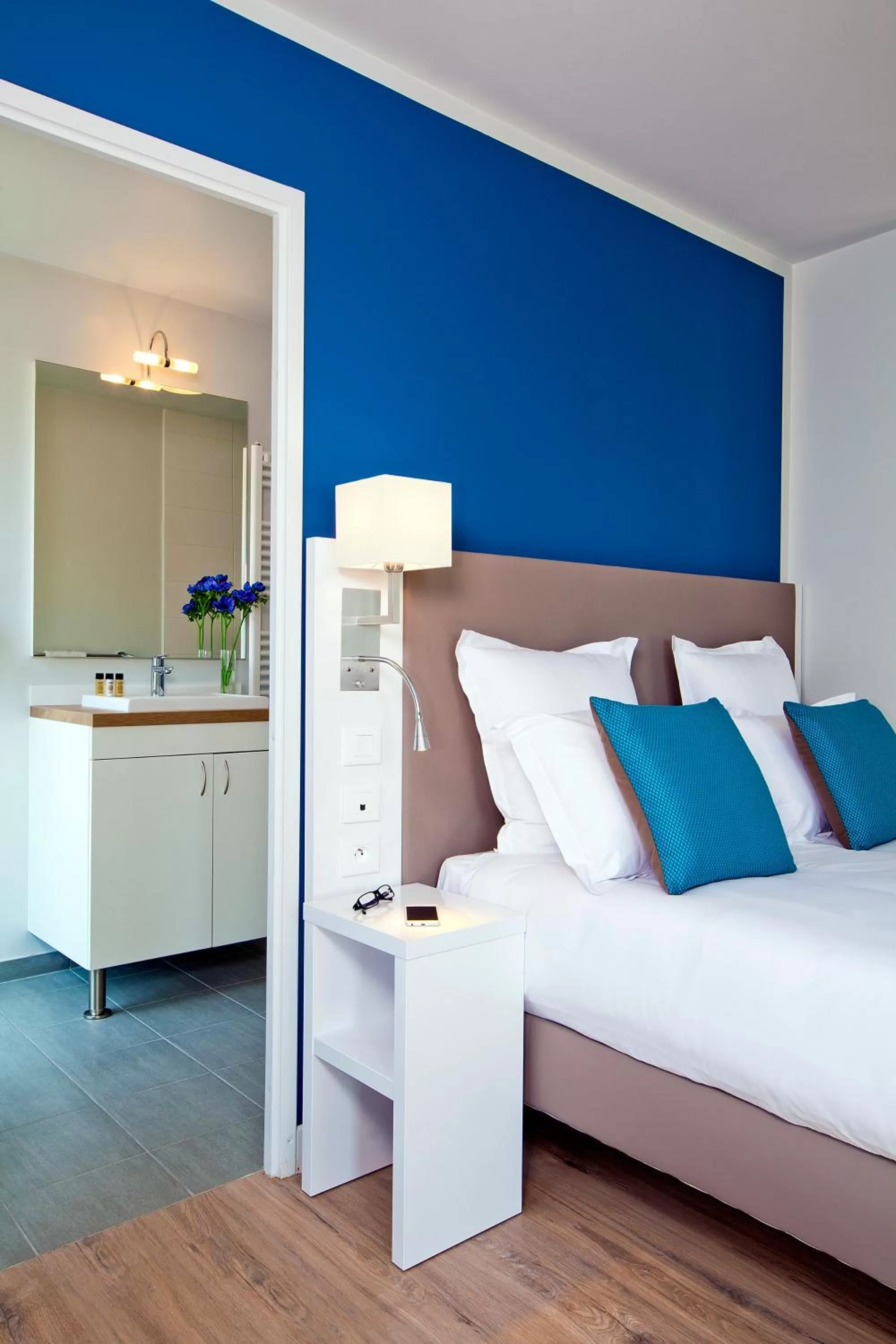 Bathroom, Bed in Residhome Paris Gare de Lyon - Jacqueline de Romilly