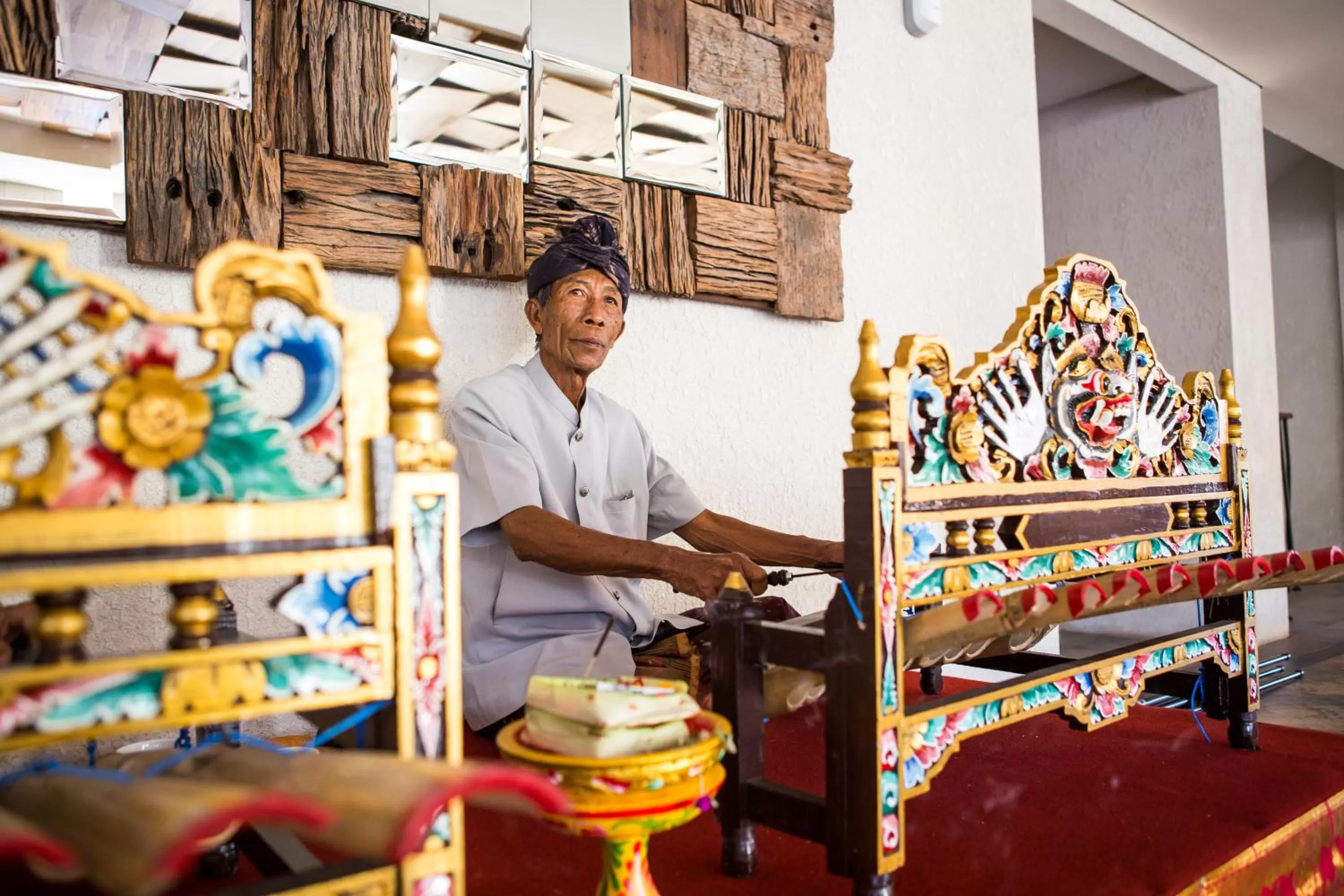 Entertainment in Jimbaran Bay Beach Resort and Spa by Prabhu