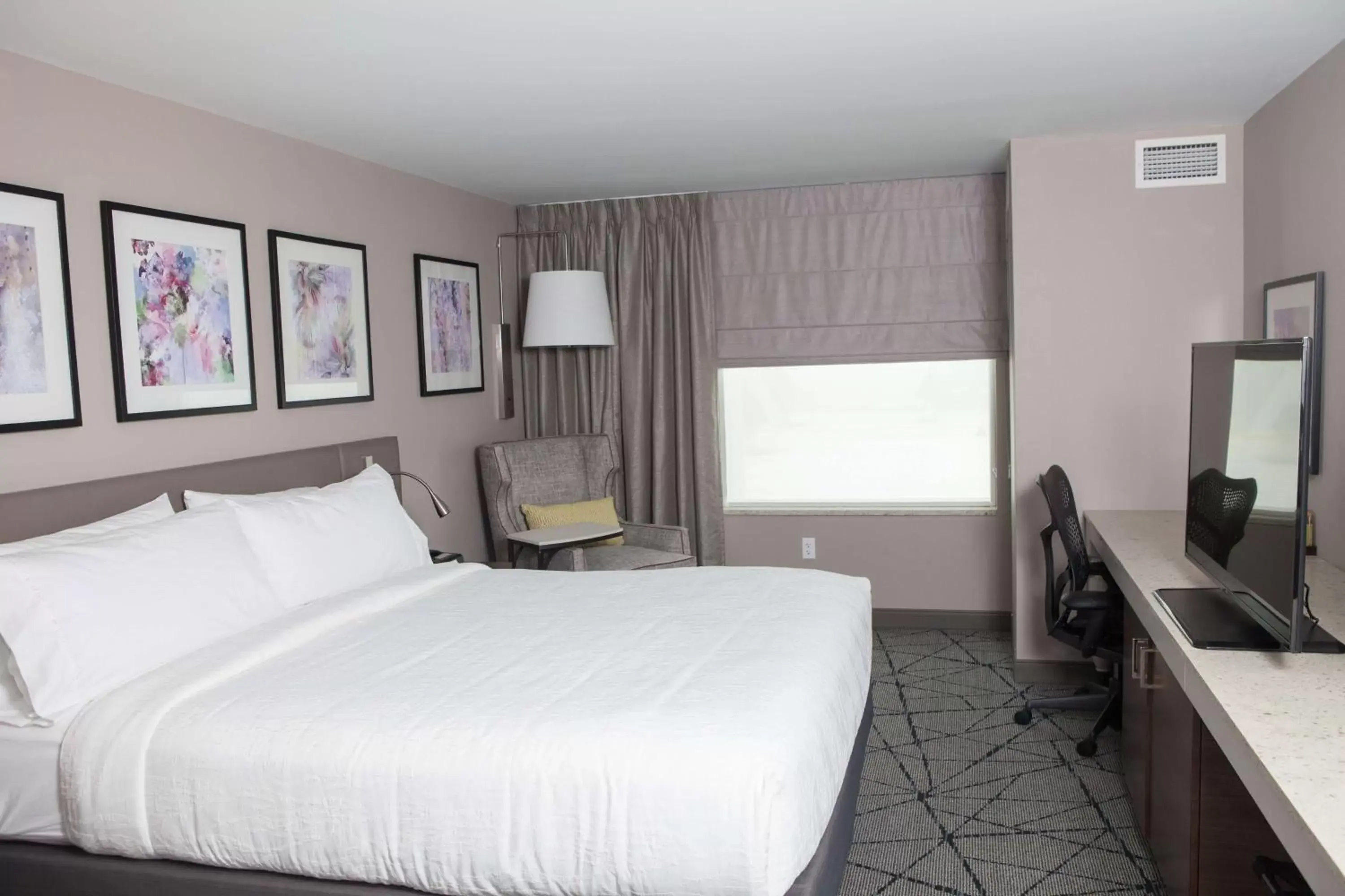 Bedroom in Hilton Garden Inn Springfield