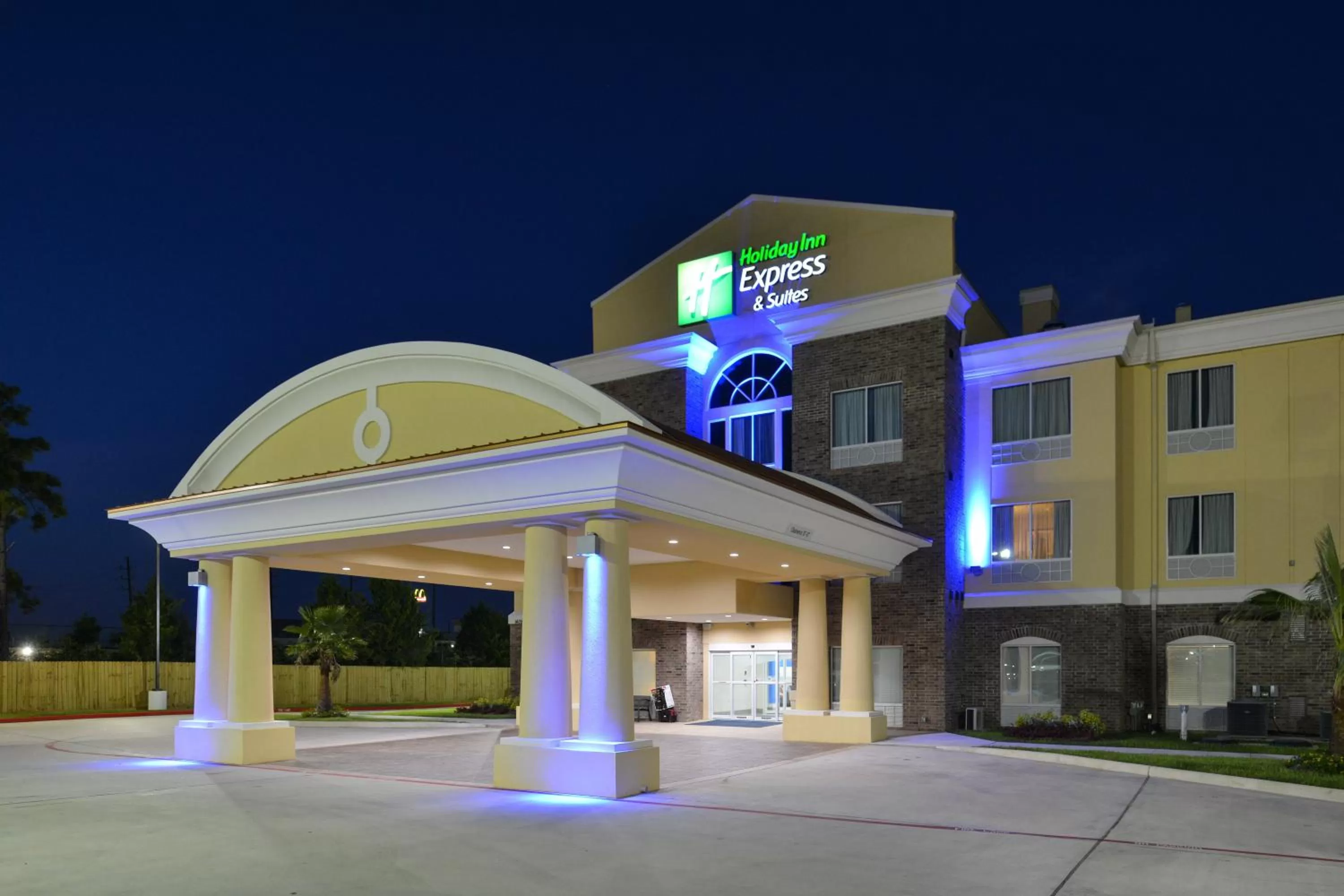 Property building in Holiday Inn Express Tomball by IHG