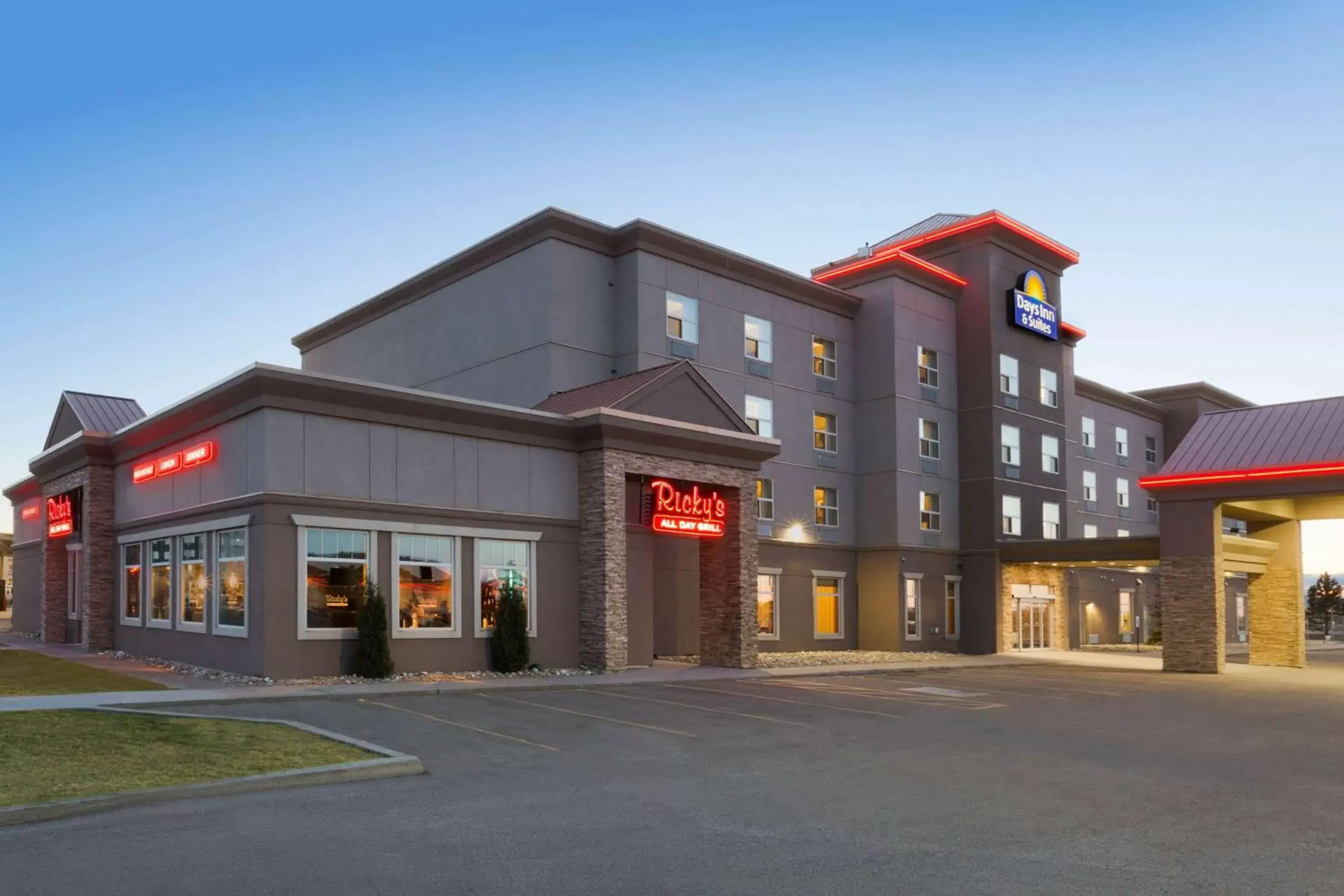 Property Building in Days Inn & Suites by Wyndham Edmonton Airport