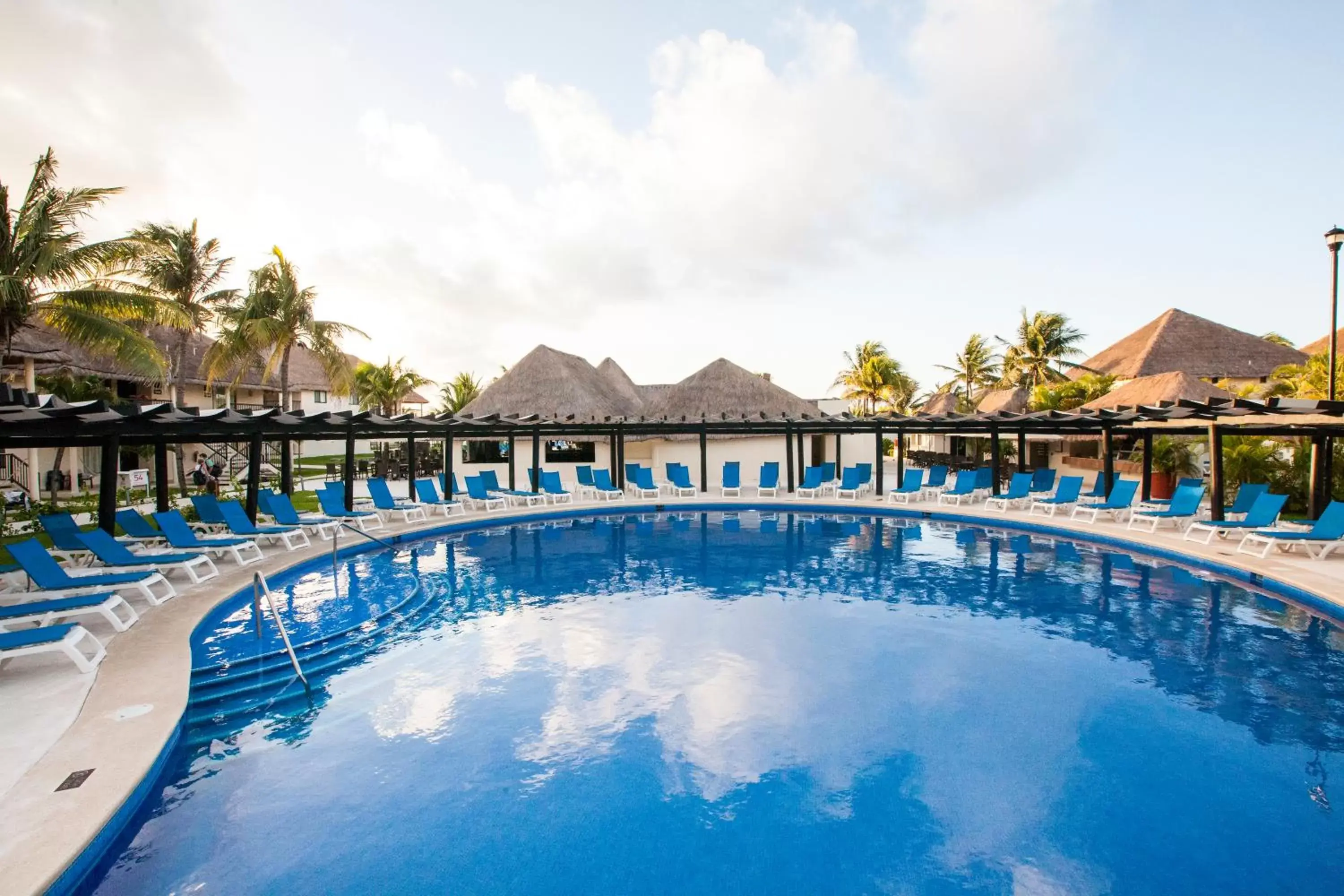 Swimming pool in Allegro Playacar - All Inclusive Resort Swimming pool in Allegro Playacar - All Inclusive Resort