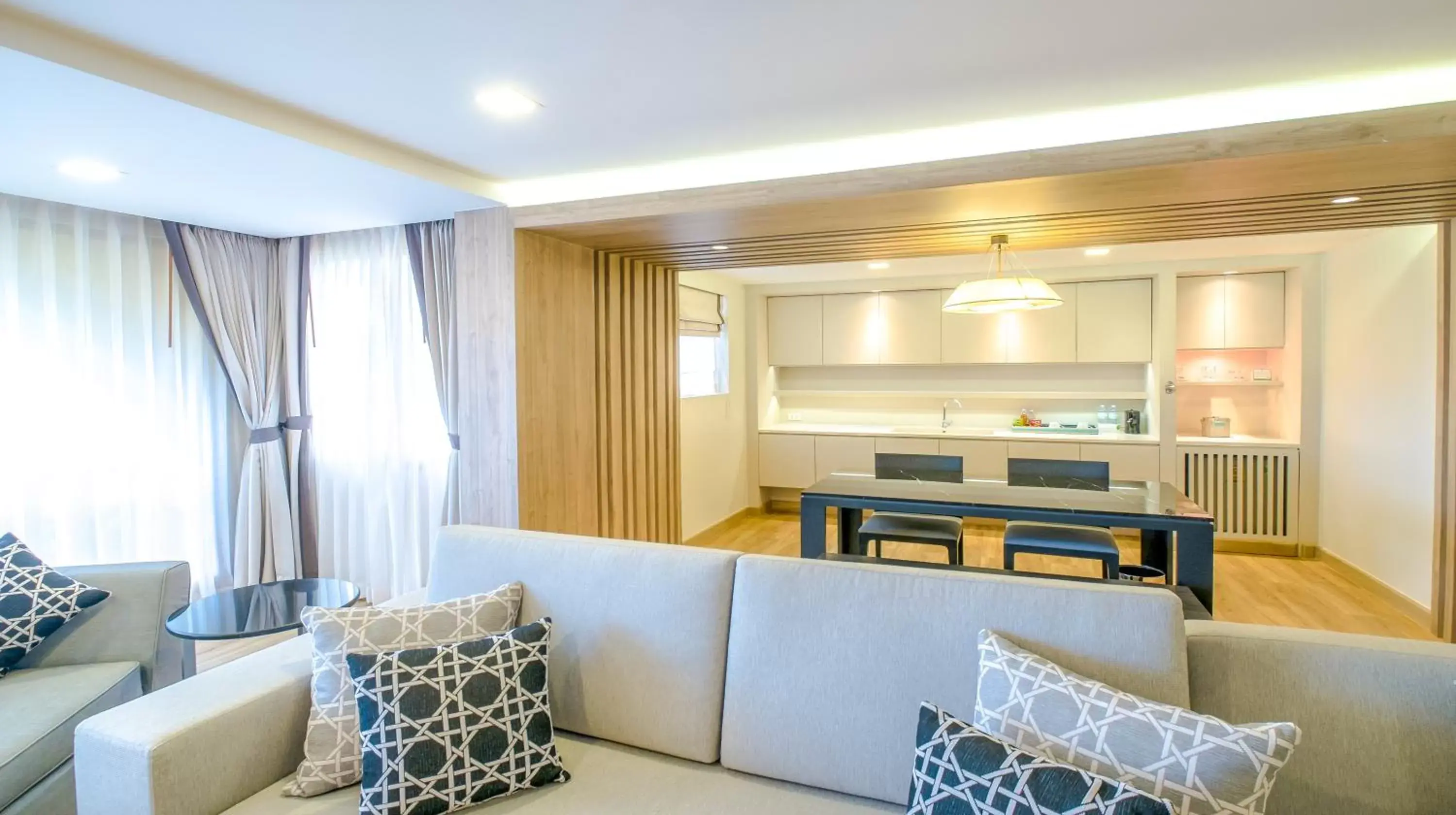 Kitchen or kitchenette, Seating Area in Phuket Graceland Resort and Spa - SHA Extra Plus