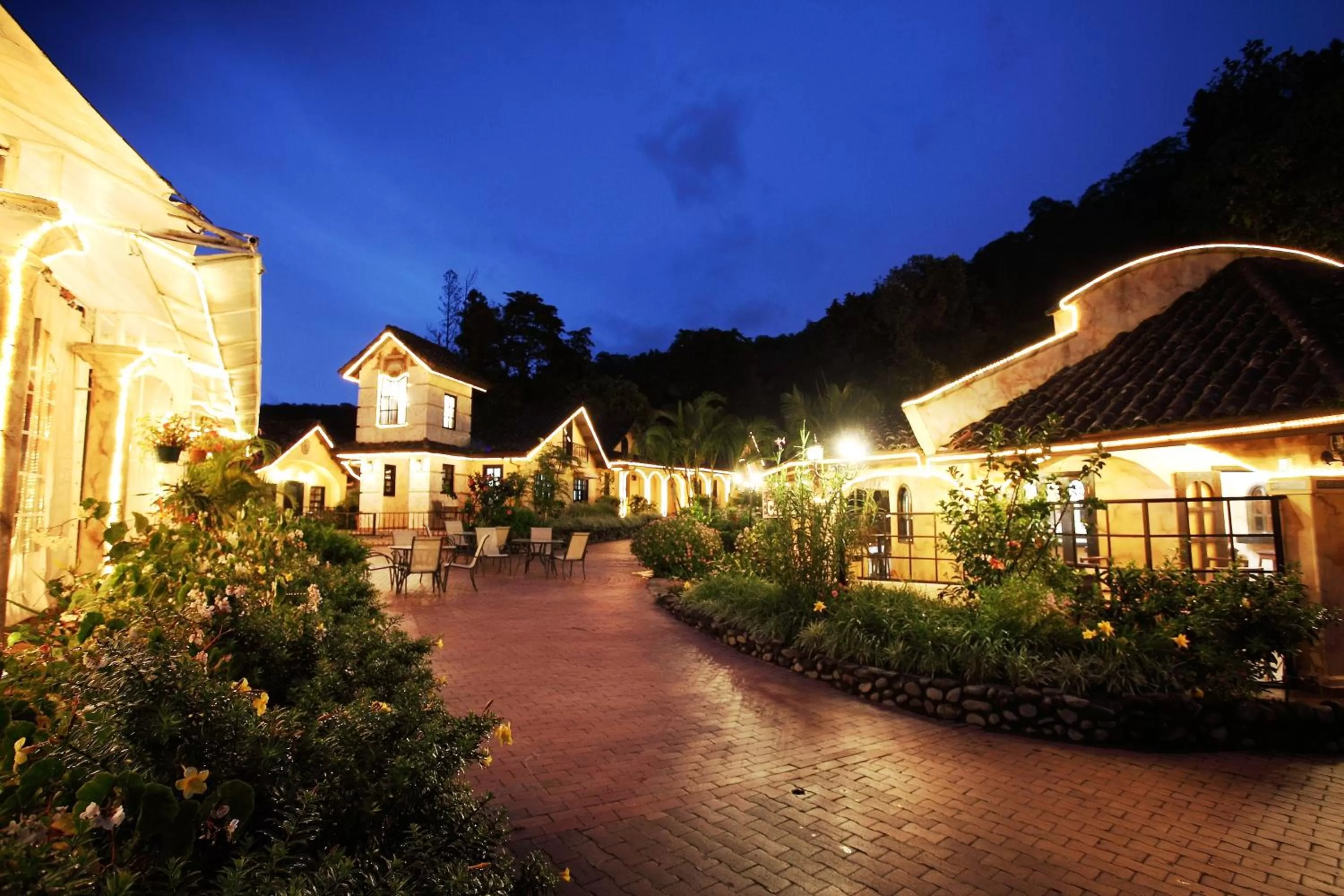 Area and facilities in Valle Escondido Resort