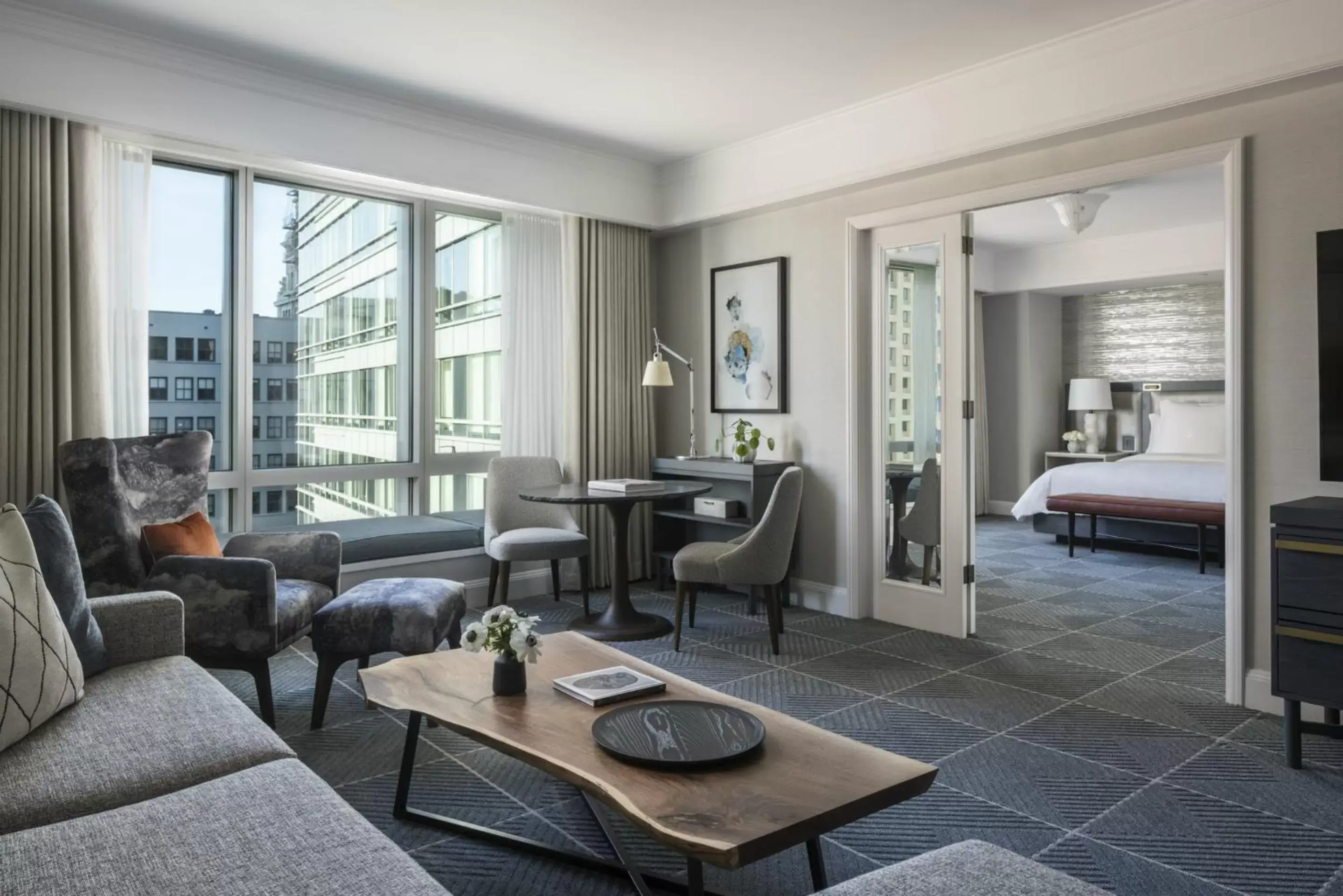 Living room, Seating Area in Four Seasons Hotel San Francisco