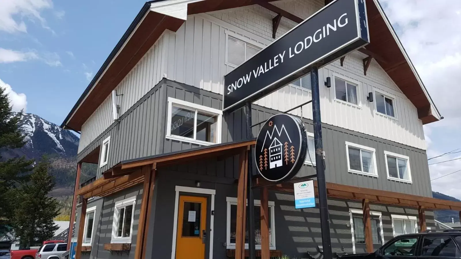 Property Building in Tiny Homes by Snow Valley Lodging