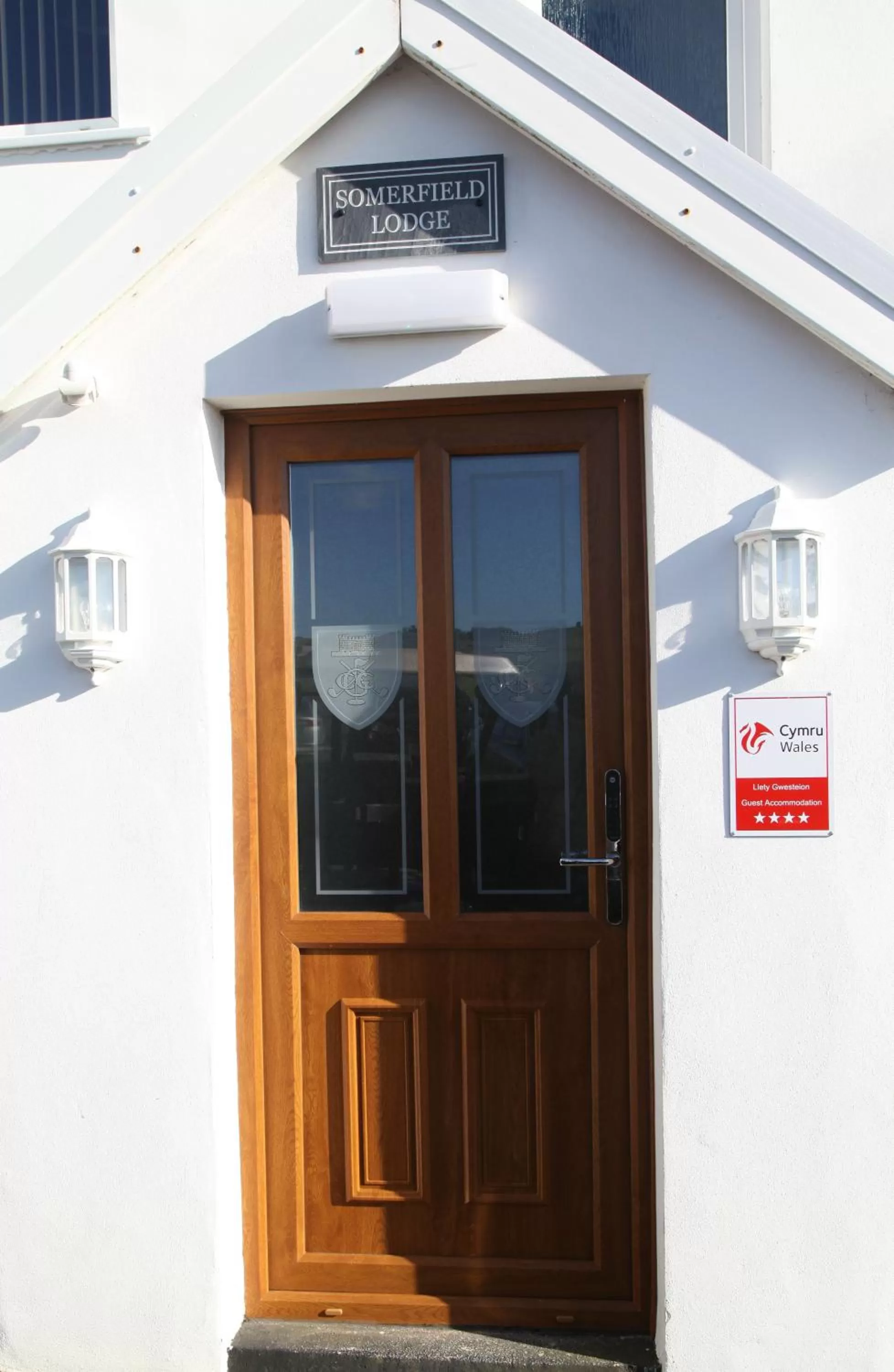 Facade/entrance in Somerfield Lodge