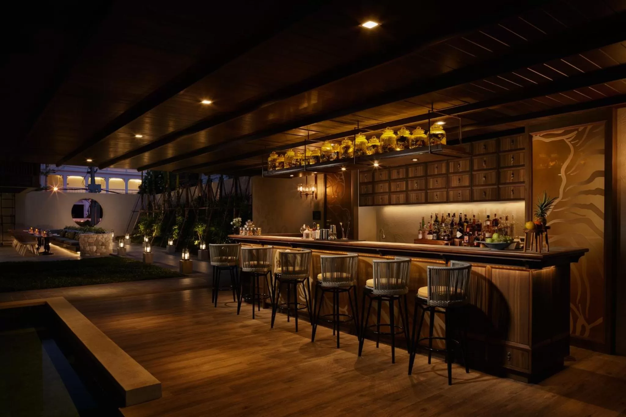 Restaurant/places to eat in Maladee Rendezvous Hotel Chiang Mai