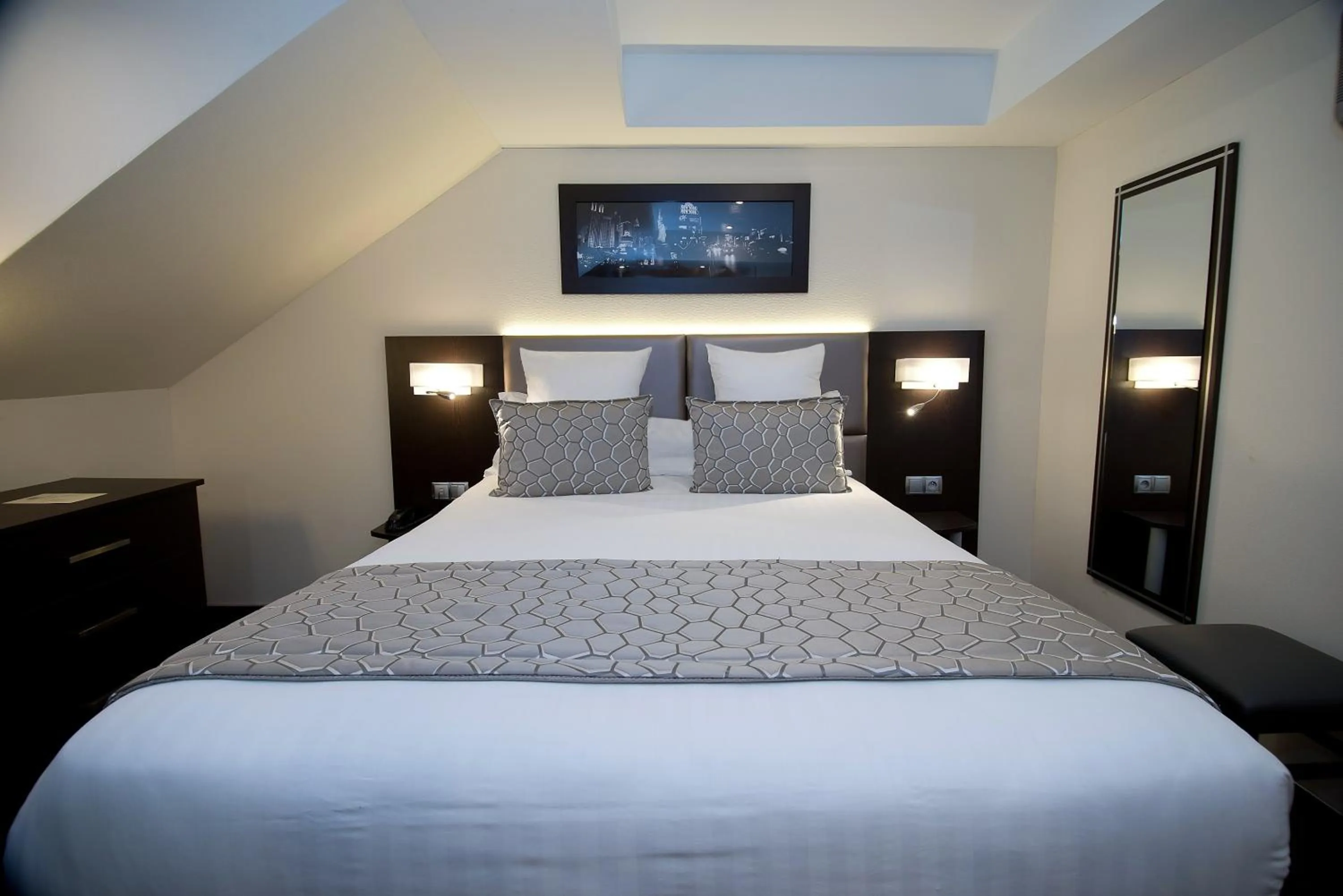 Standard Double Room in Hotel Choiseul Opera