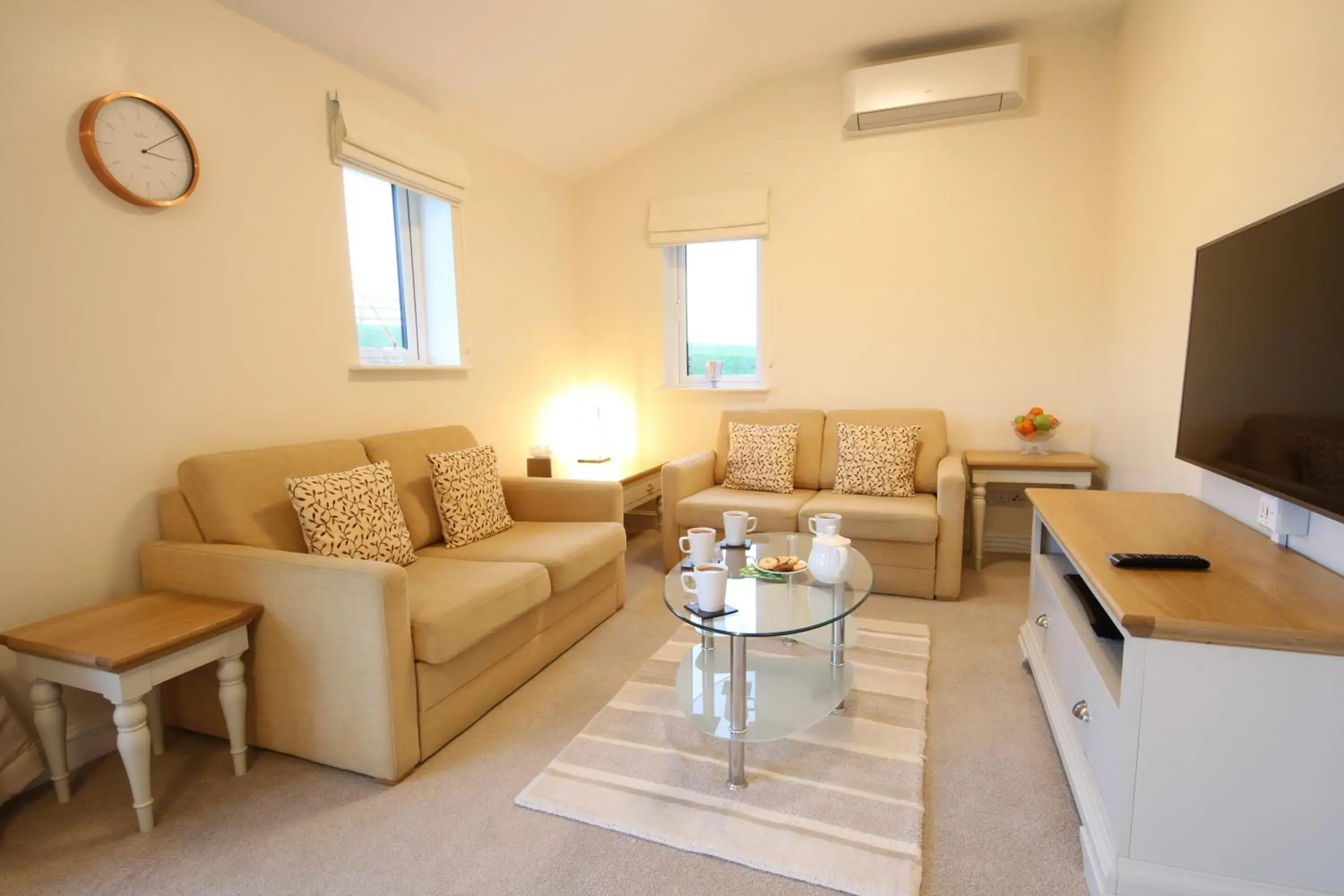 Living room, Seating Area in Chale Bay Farm