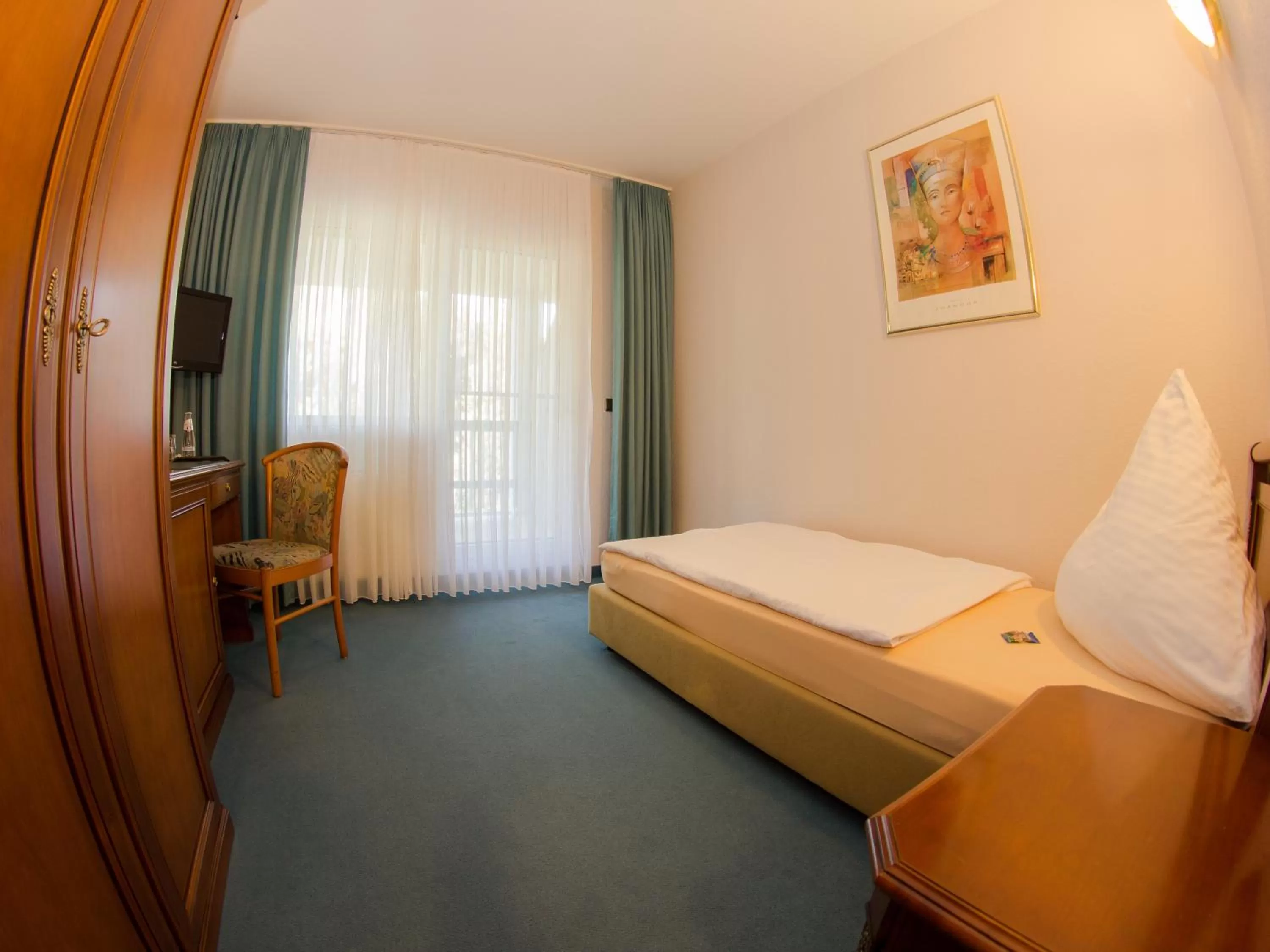 Photo of the whole room, Bed in Parkhotel Schönewalde