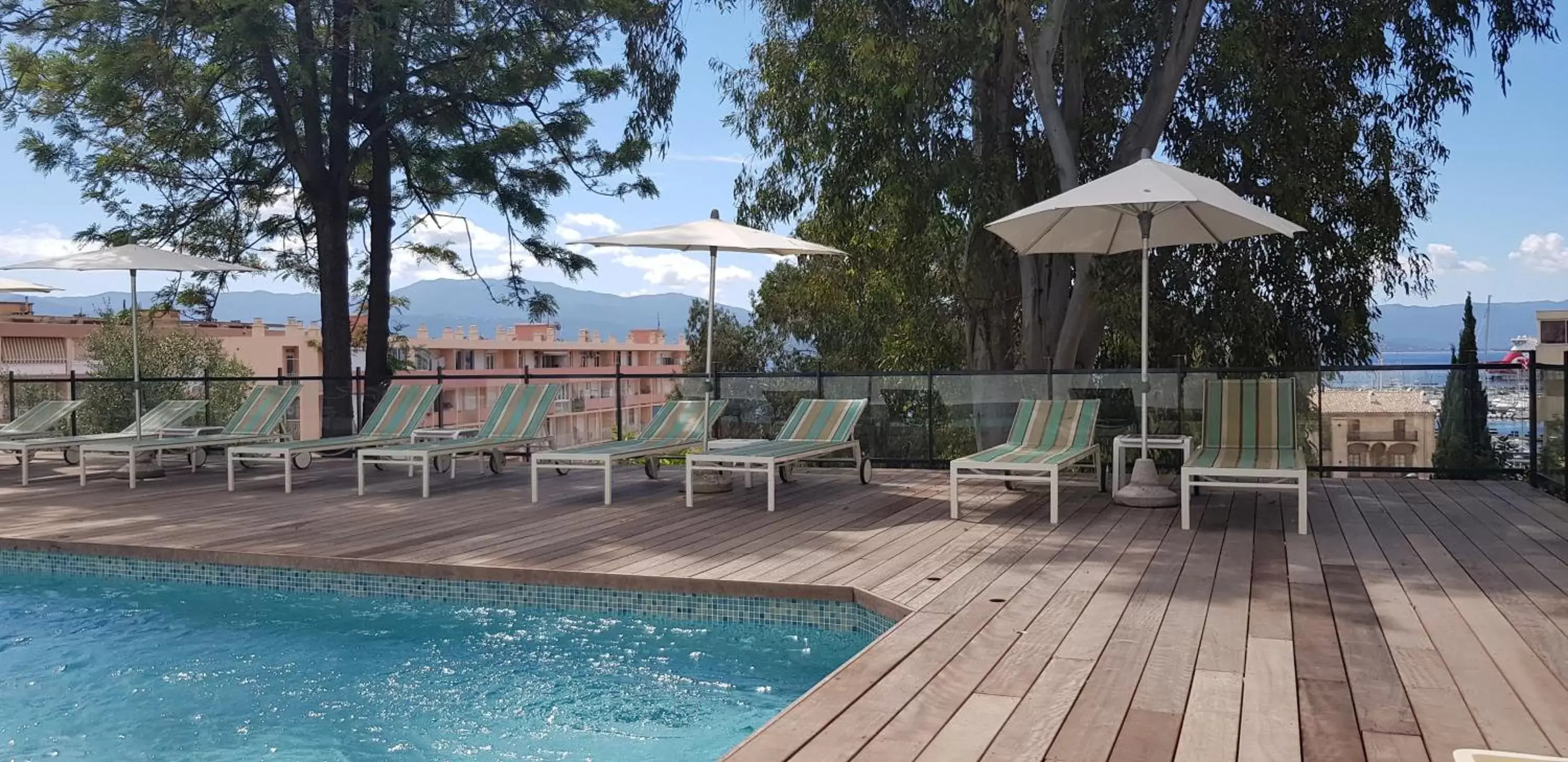 Swimming pool in Castel Vecchio Swimming pool in Castel Vecchio