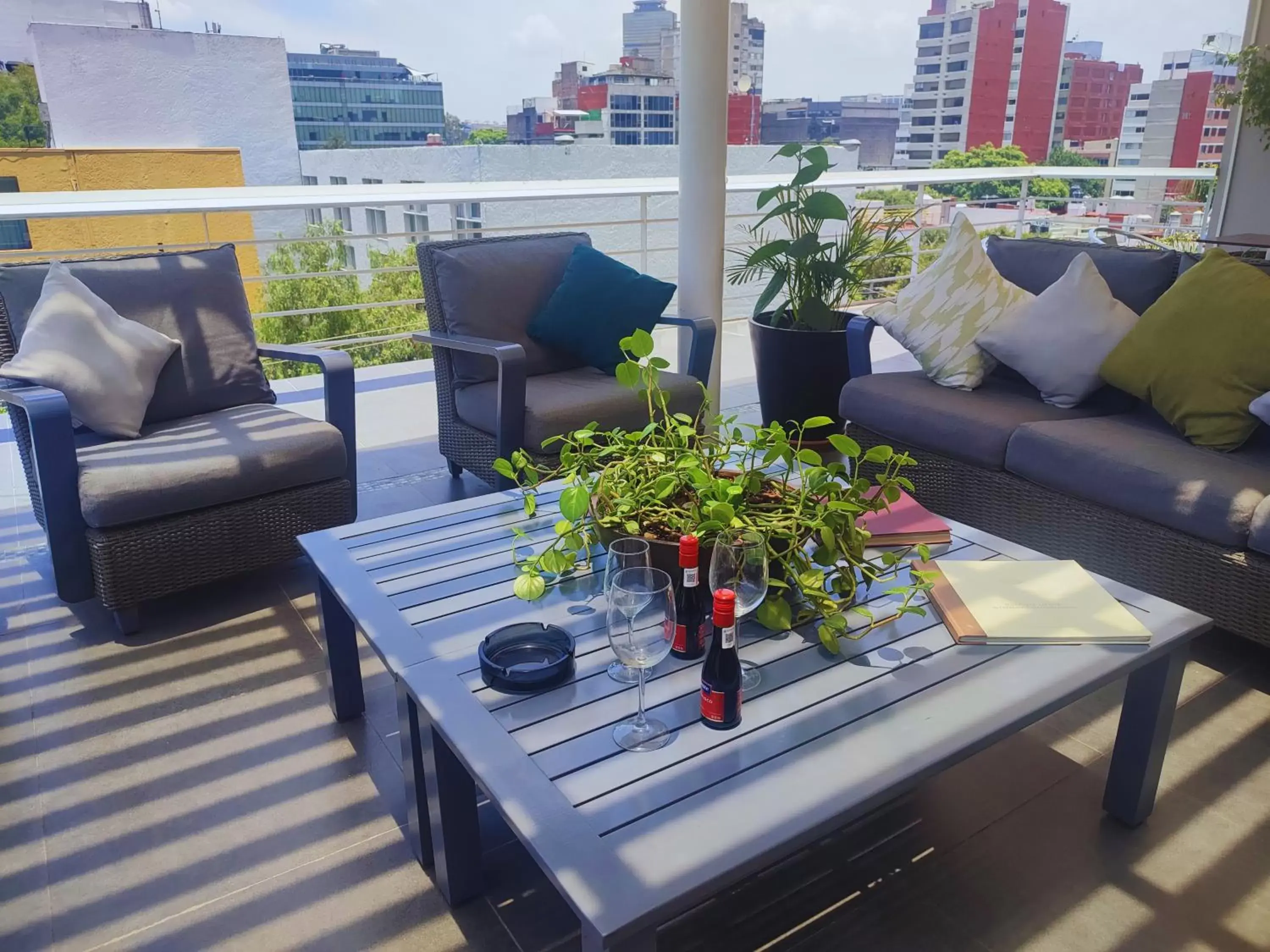 Balcony/Terrace in Lombardo Suites