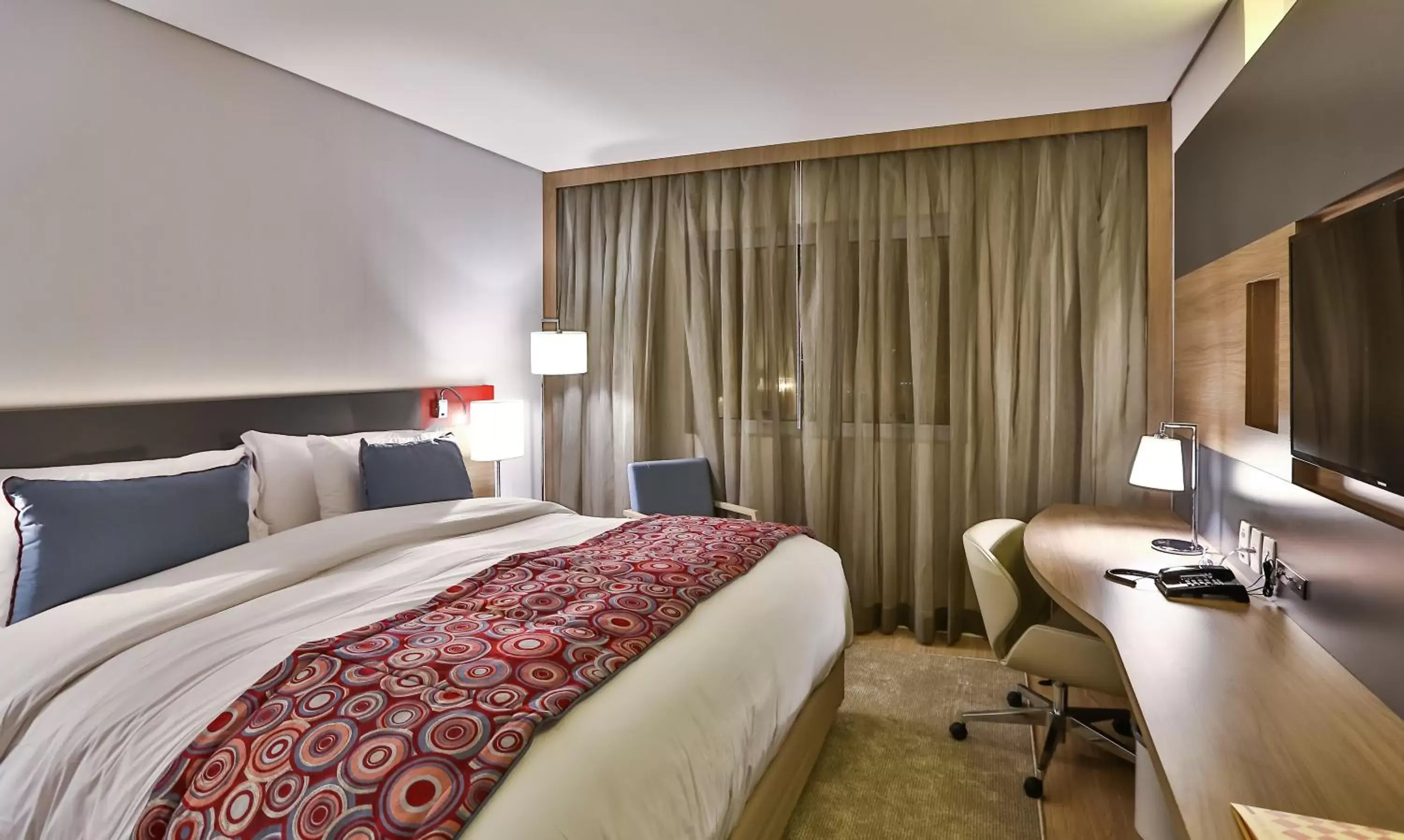 Bedroom, Bed in Hilton Garden Inn Santo Andre