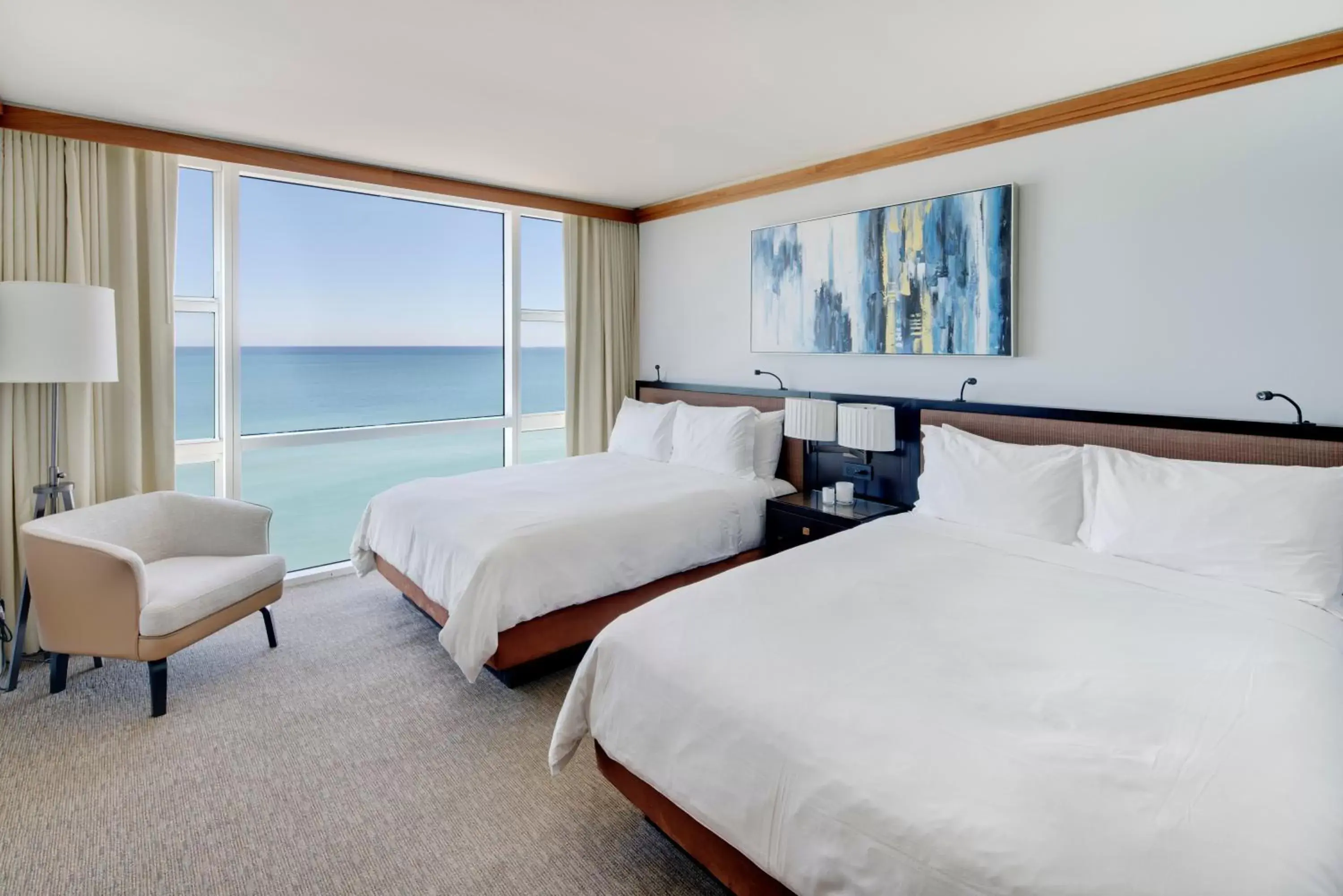 One-Bedroom Apartment Two Queen Beds Oceanfront in Carillon Miami Wellness Resort One-Bedroom Apartment Two Queen Beds Oceanfront in Carillon Miami Wellness Resort