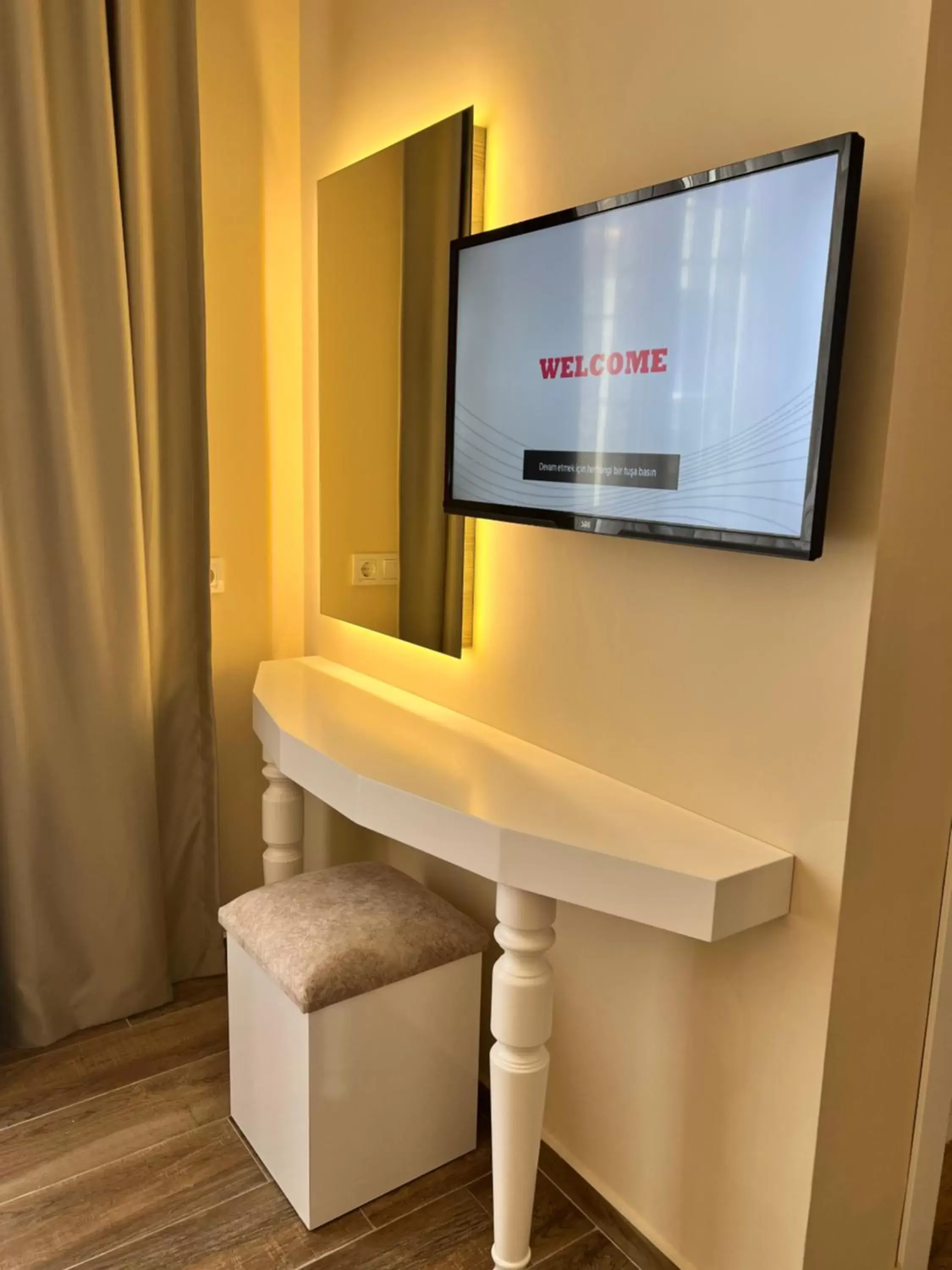 TV and multimedia, TV/Entertainment Center in Ozcan Hotel