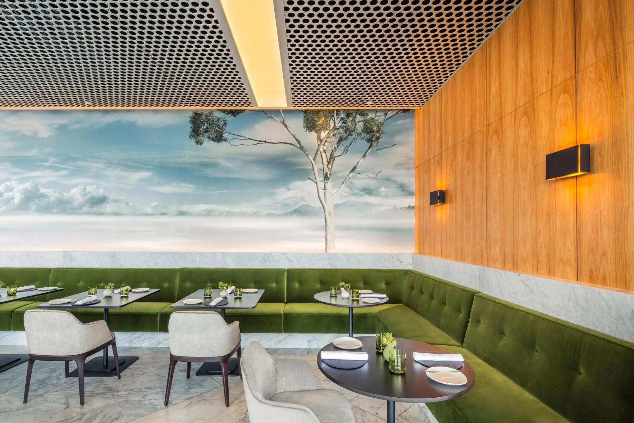 Restaurant/places to eat in COMO The Treasury