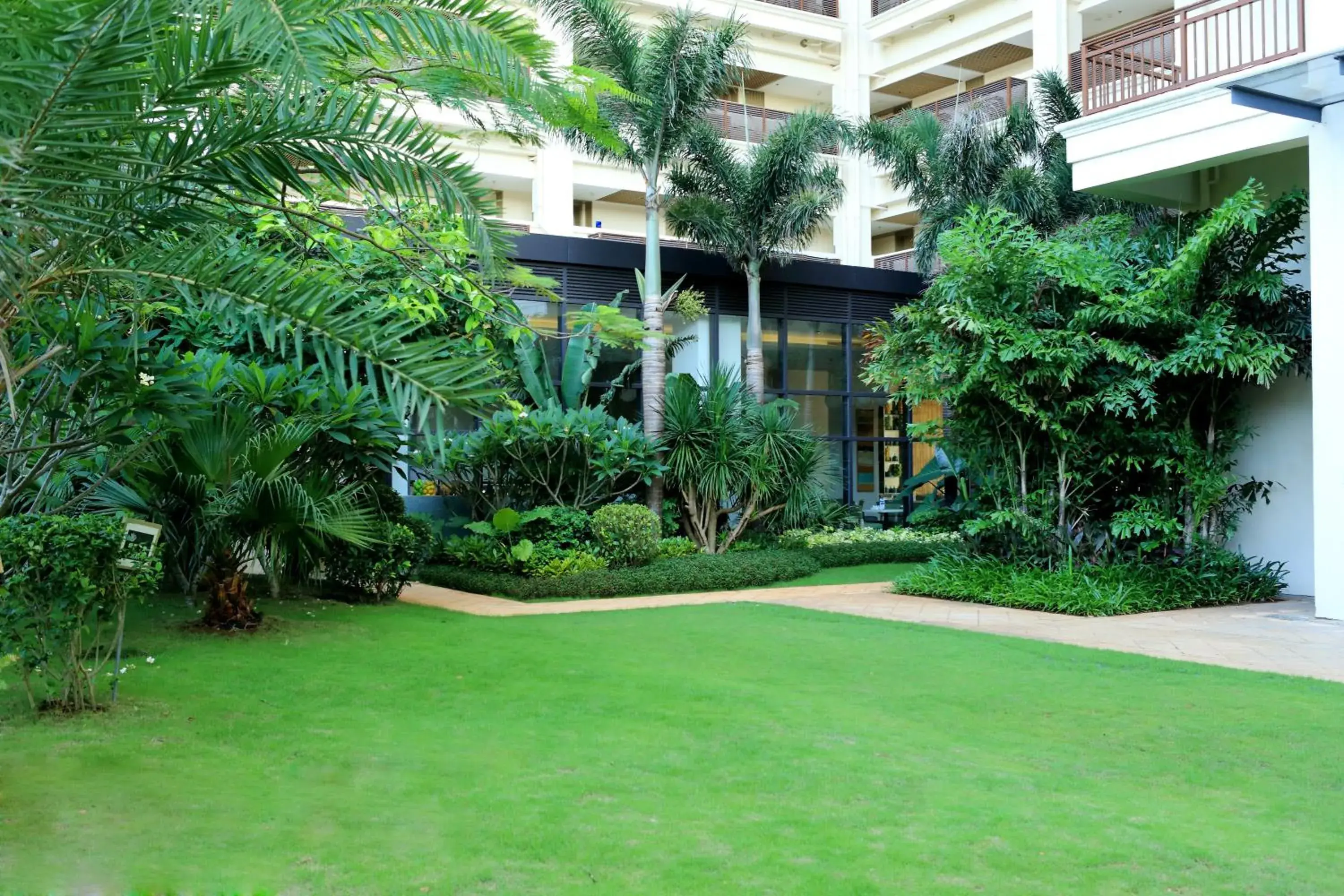 Lobby or reception, Property Building in Holiday Inn Express Haikou West Coast, an IHG Hotel