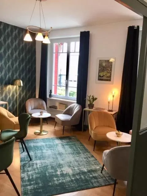 Living room, Seating Area in Hôtel Coeur De Loire