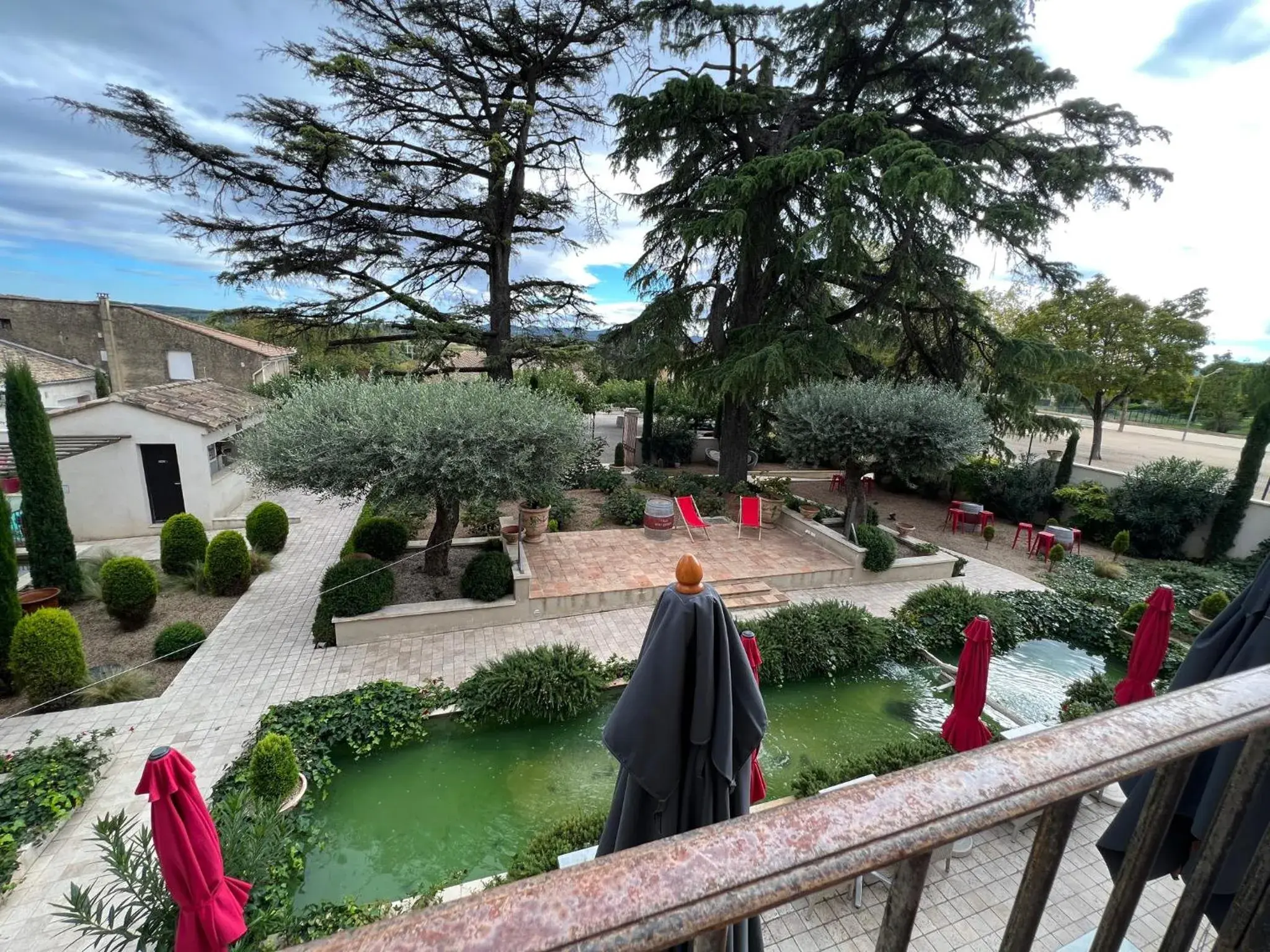 Garden, Pool View in Villa Montesquieu
