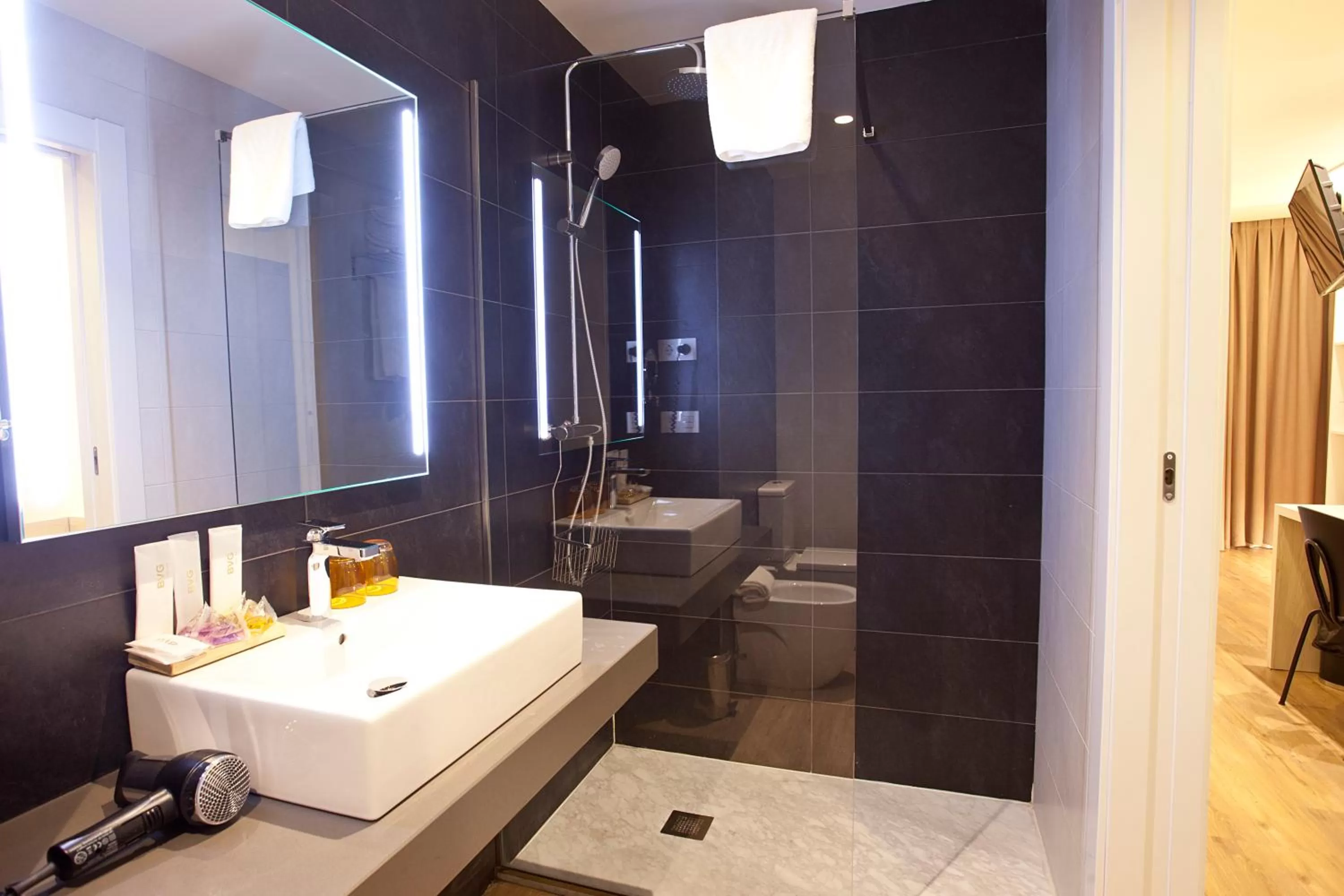 Hotel Pompaelo Plaza del Ayuntamiento & Spa